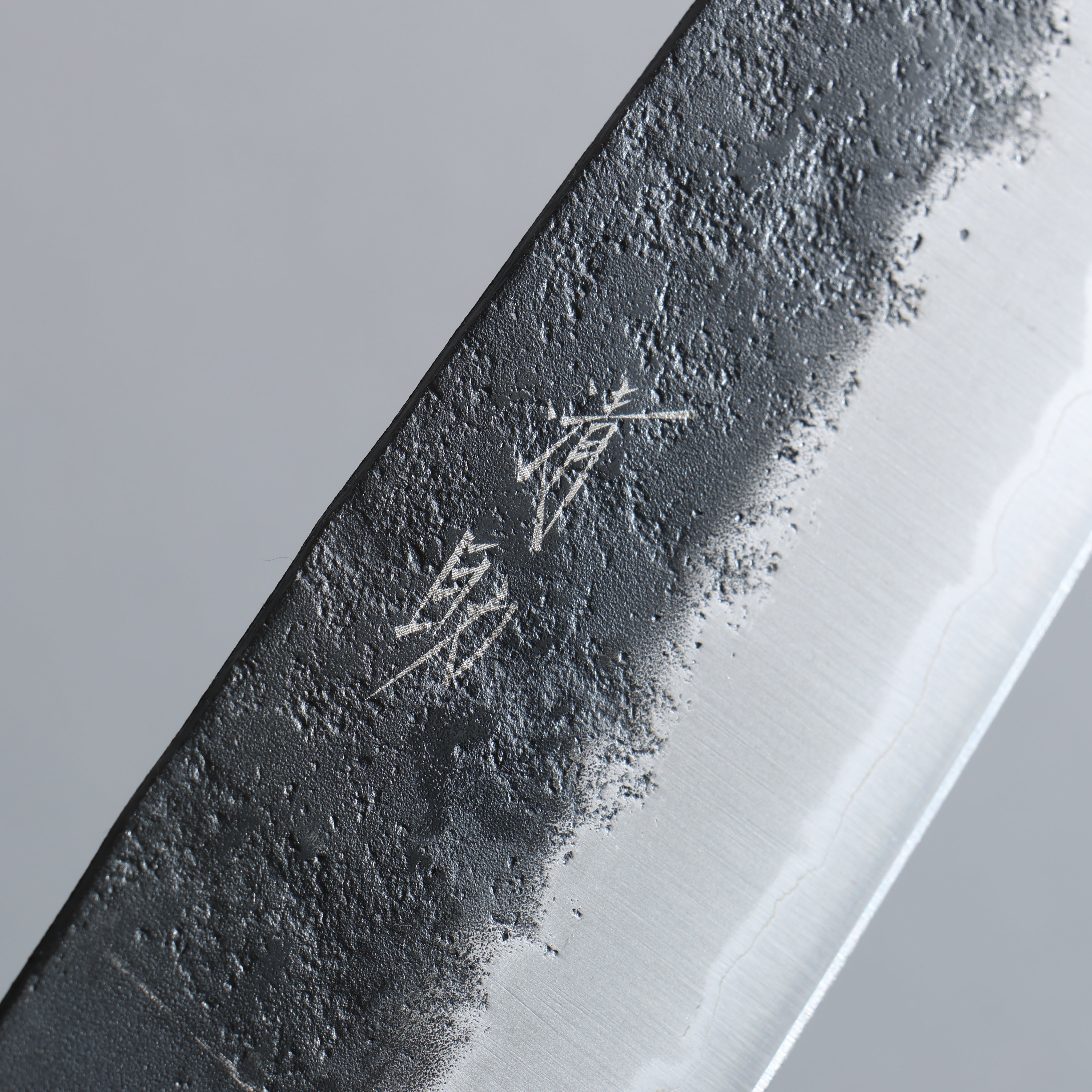 Seisuke Blue Super Black Nashiji Santoku 170mm Rosewood (Ferrule: White Pakka Wood) Handle - Japanny - Best Japanese Knife