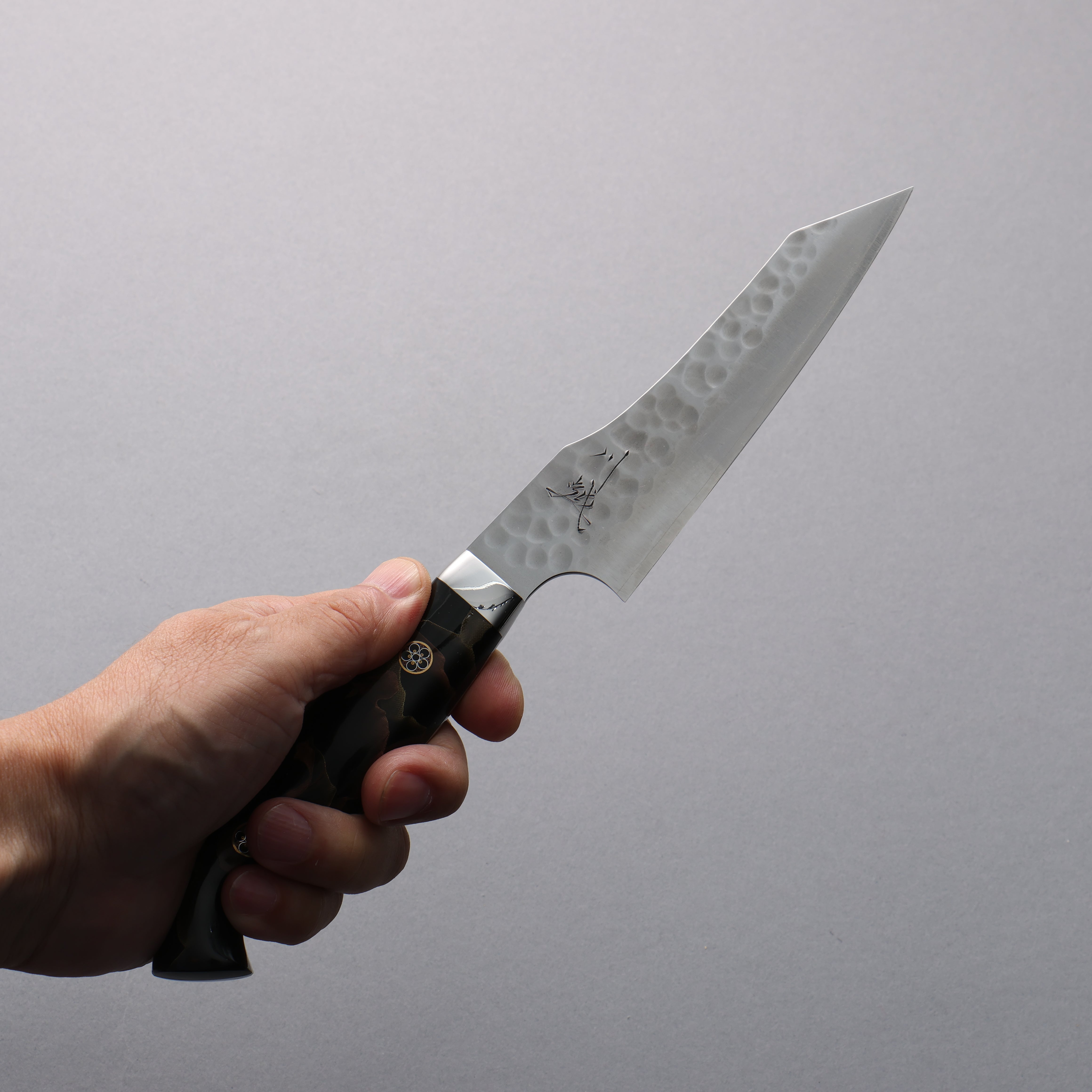 Yuto Kawagoe VG10 Hammered Migaki Finished Kiritsuke Petty-Utility 125mm Brown Acrylic Handle - Japanny - Best Japanese Knife