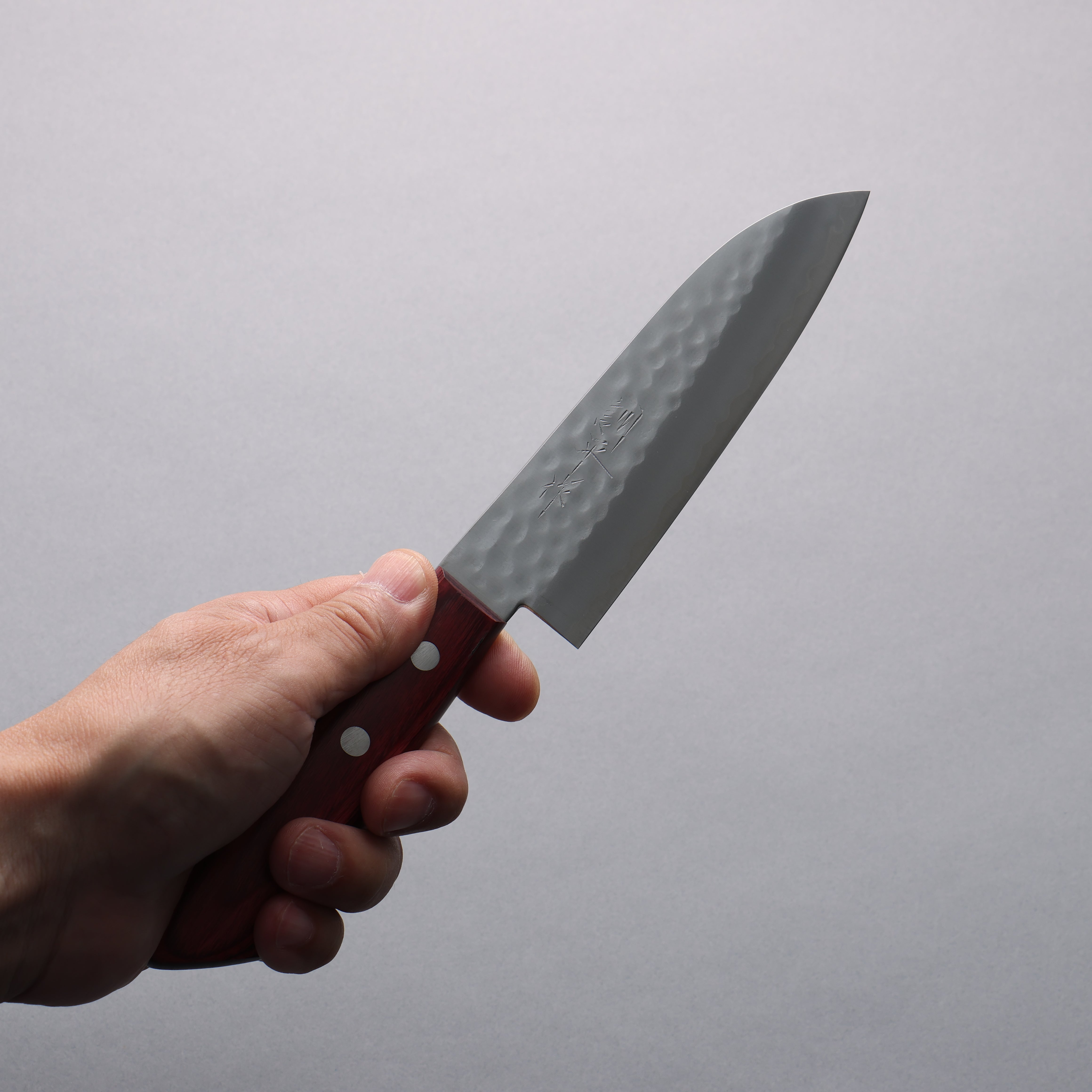 Kunihira VG1 Hammered Small Santoku 130mm Red Pakka wood Handle - Japanny - Best Japanese Knife