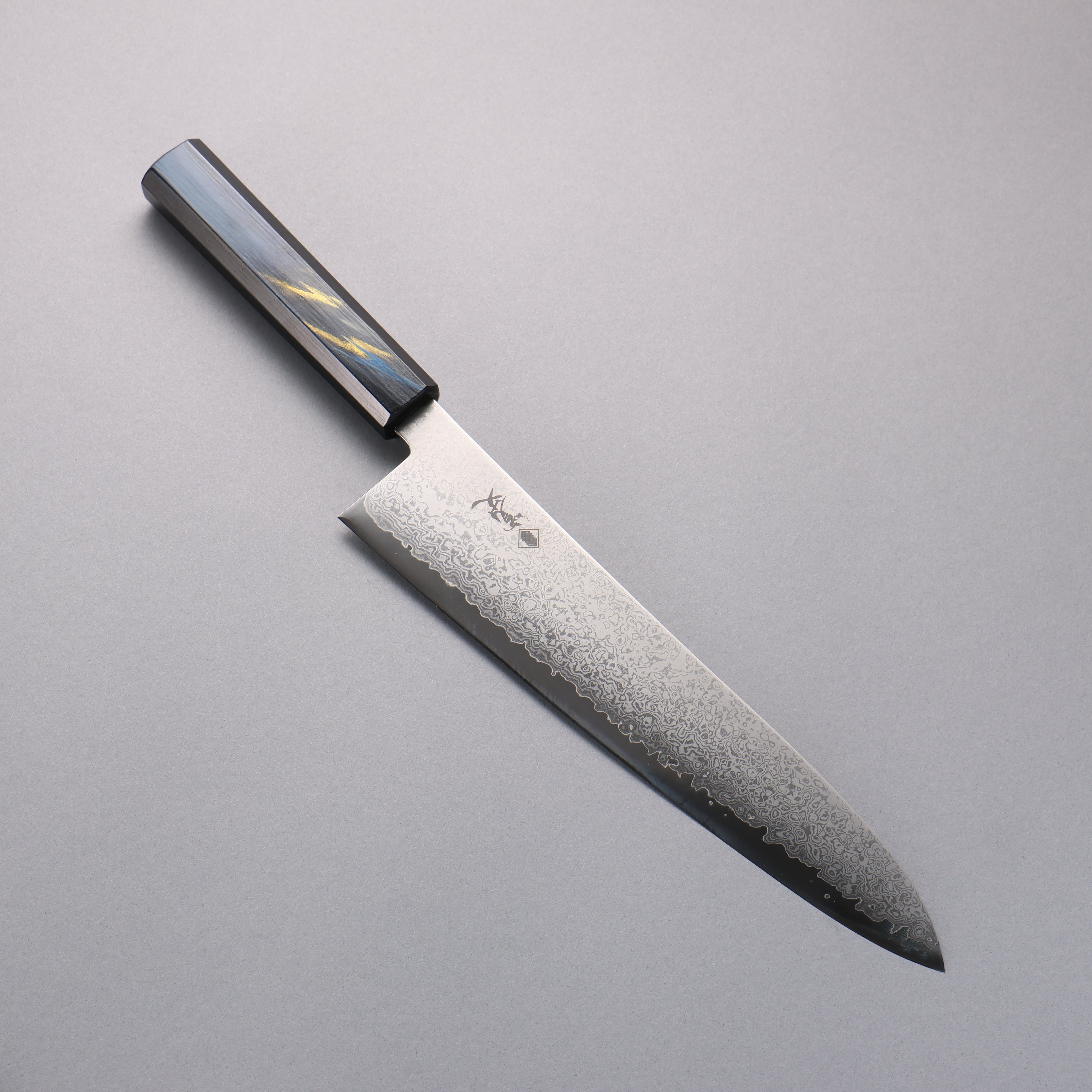 Kanjyo VG10 Damascus Gyuto 240mm Dark Blue and Gold Lacquered Handle - Japanny - Best Japanese Knife