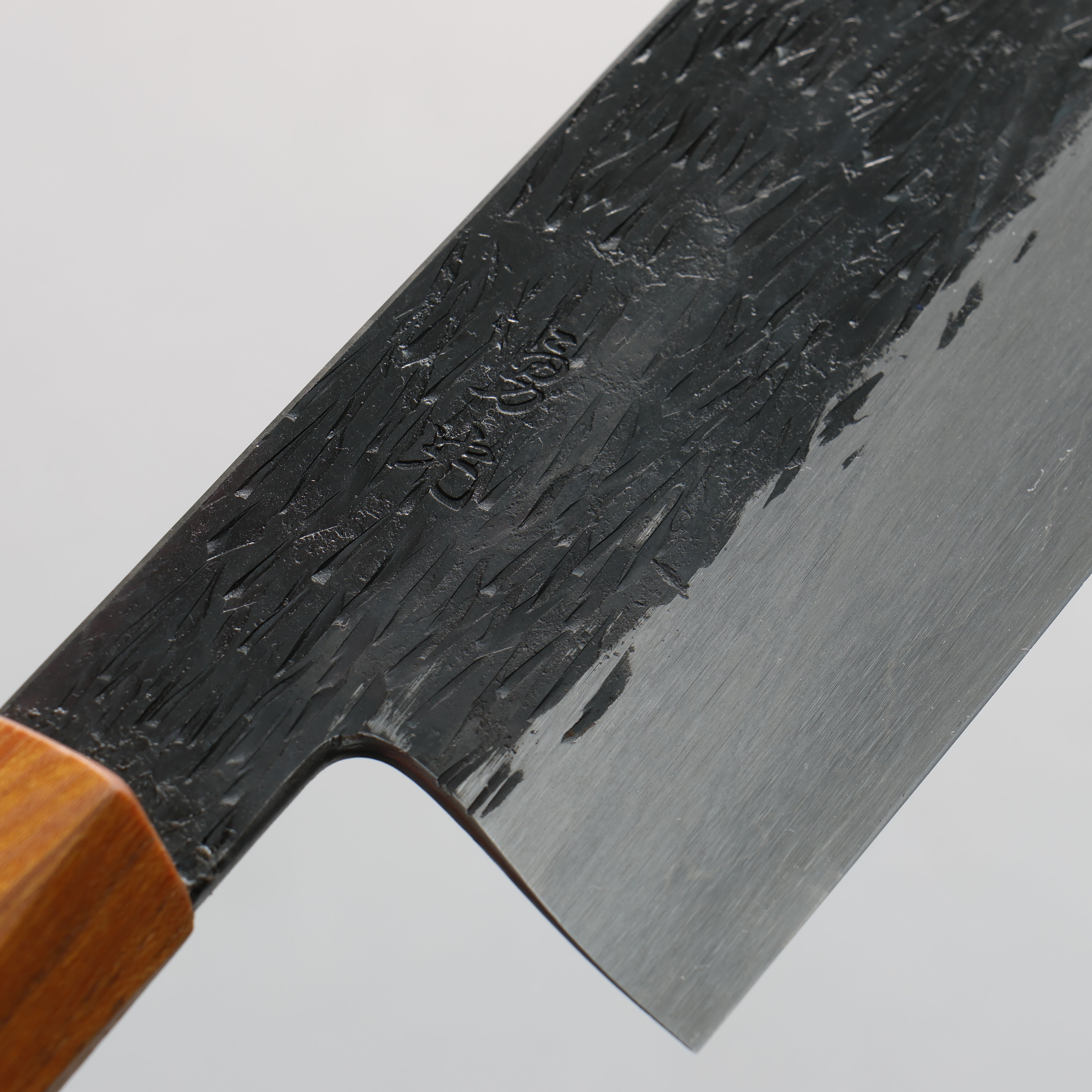 Isamitsu Abe White Steel No.1 Hammered Santoku 180mm Japanese Elm (pentagonal) Handle - Japanny - Best Japanese Knife