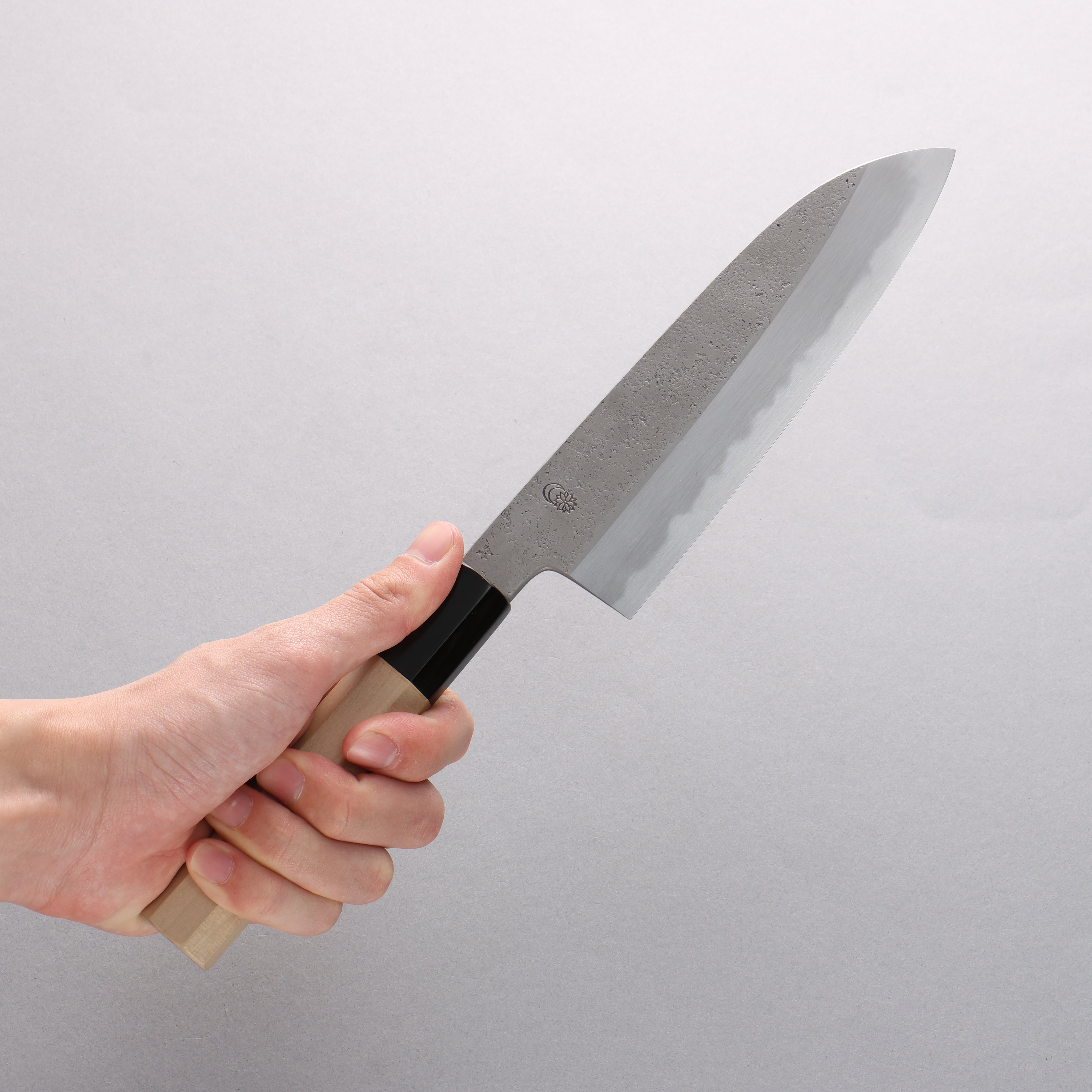 Kikuzuki White Steel No.2 Nashiji Santoku 180mm Magnolia Handle - Japanny - Best Japanese Knife