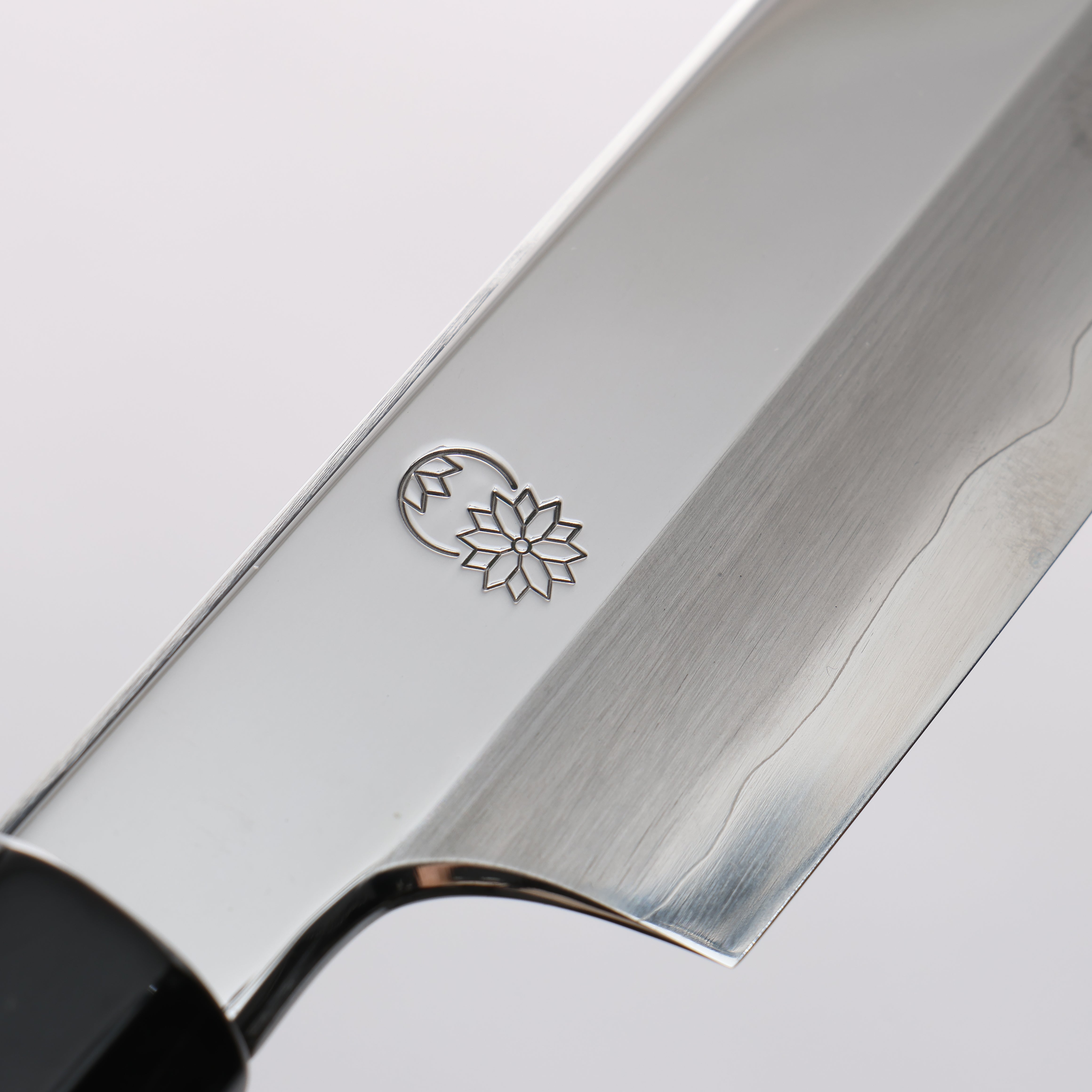 Choyo Silver Steel No.3 Mirrored Finish Kengata Yanagiba 270mm Magnolia Handle - Japanny - Best Japanese Knife