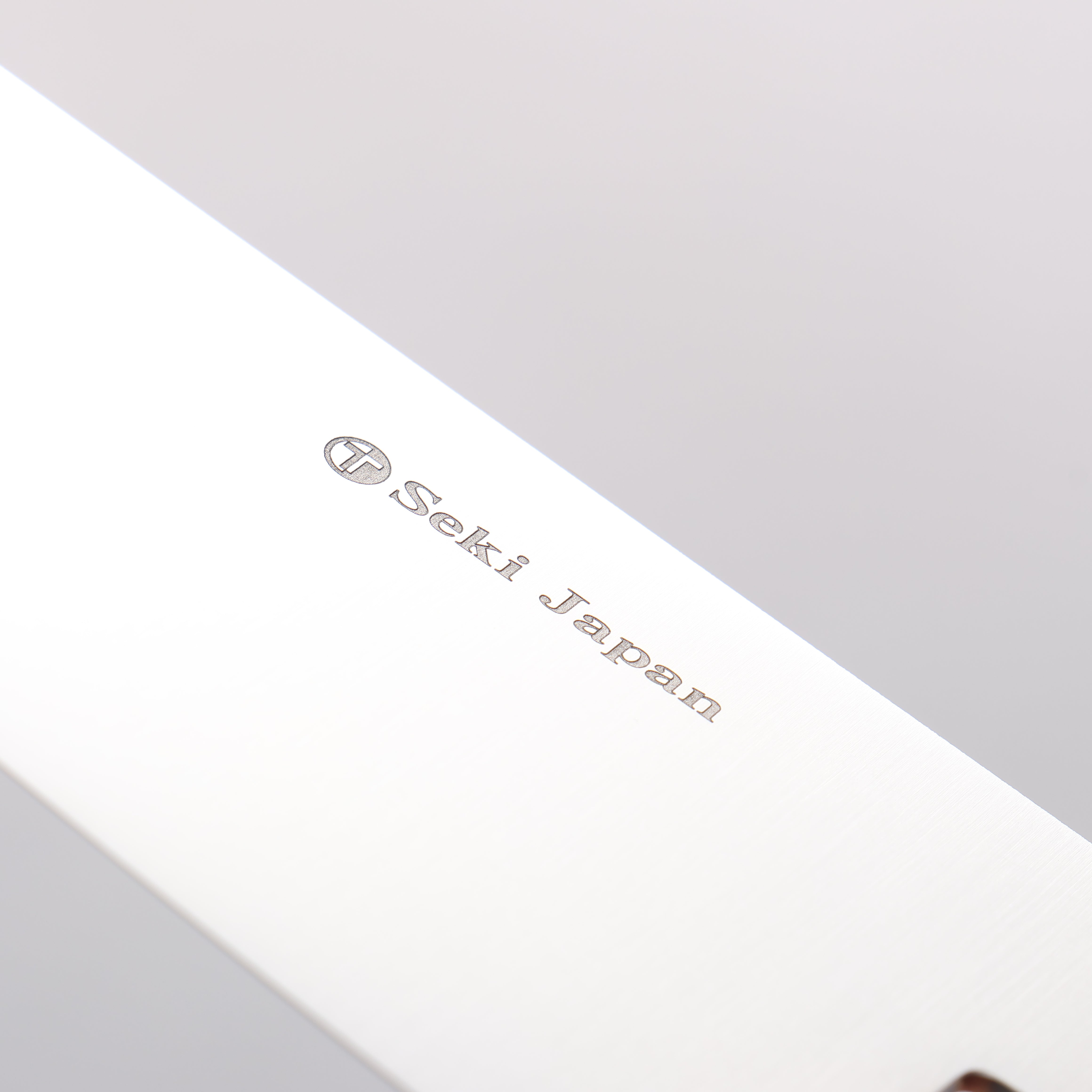 Kanetsune Ichizu VG10 Santoku 180mm Brown Pakka wood Handle - Japanny - Best Japanese Knife