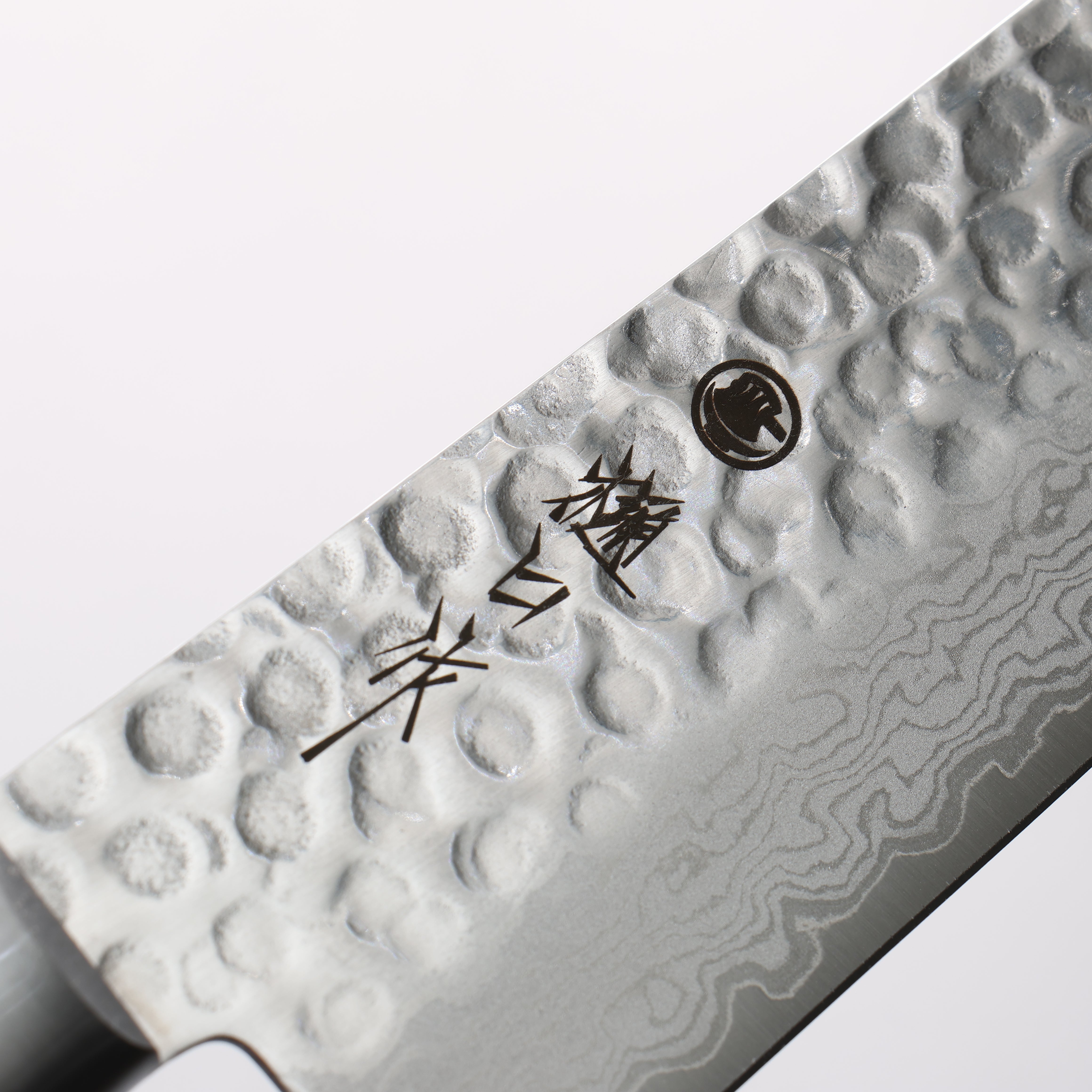 Higuchi VG10 Hammered Damascus Santoku 180mm Navy blue Pakka wood Handle - Japanny - Best Japanese Knife