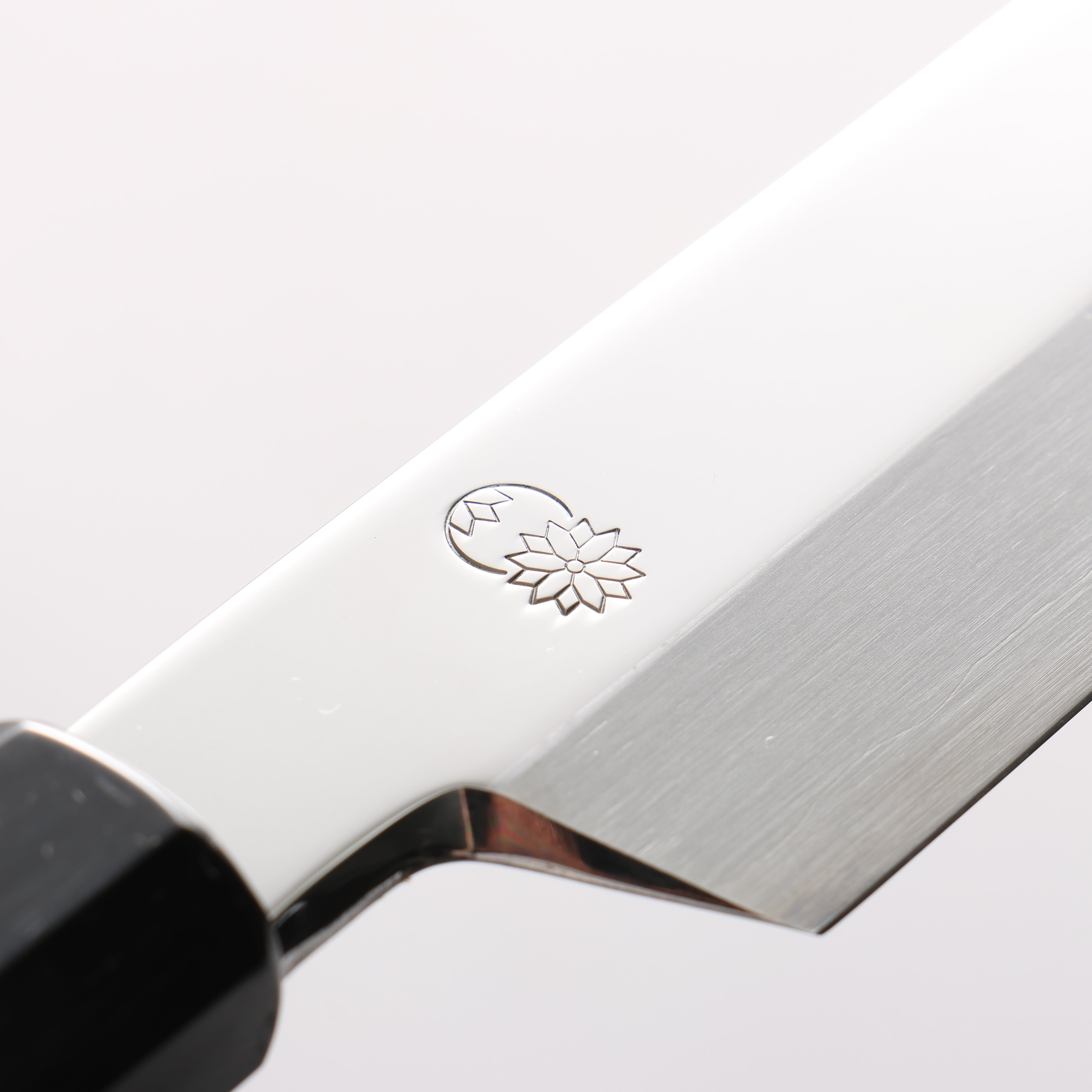 Choyo Silver Steel No.3 Mirrored Finish Yanagiba 270mm Magnolia Handle - Japanny - Best Japanese Knife