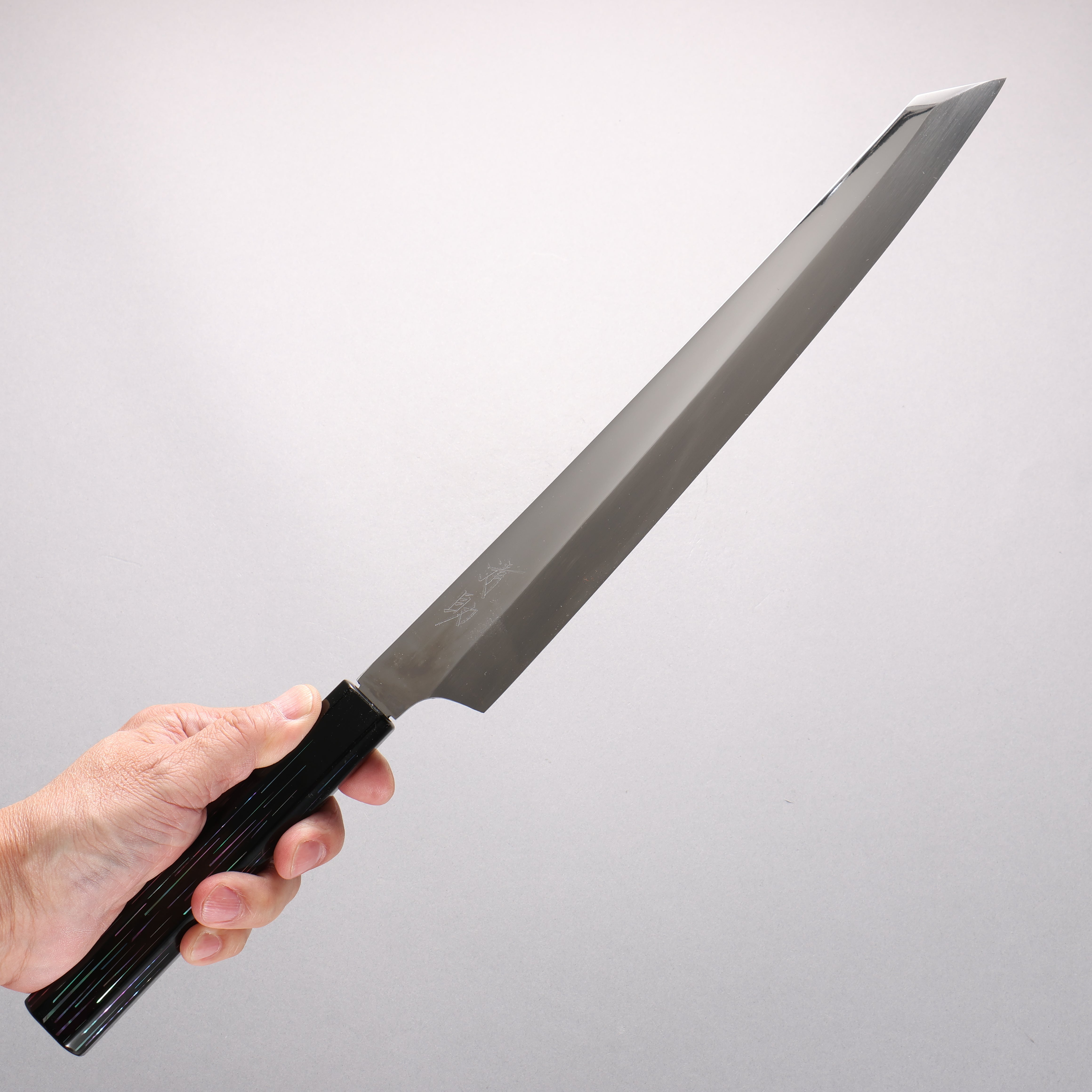 Sakai Takayuki Honyaki Hien VG10 Mirrored Finish Kengata Yanagiba 300mm Black Lacquered (with Mother of Pearl inlay) Handle with Sheath Tetris Pattern MOP inlay (���E�����������������) - Japanny - Best Japanese Knife