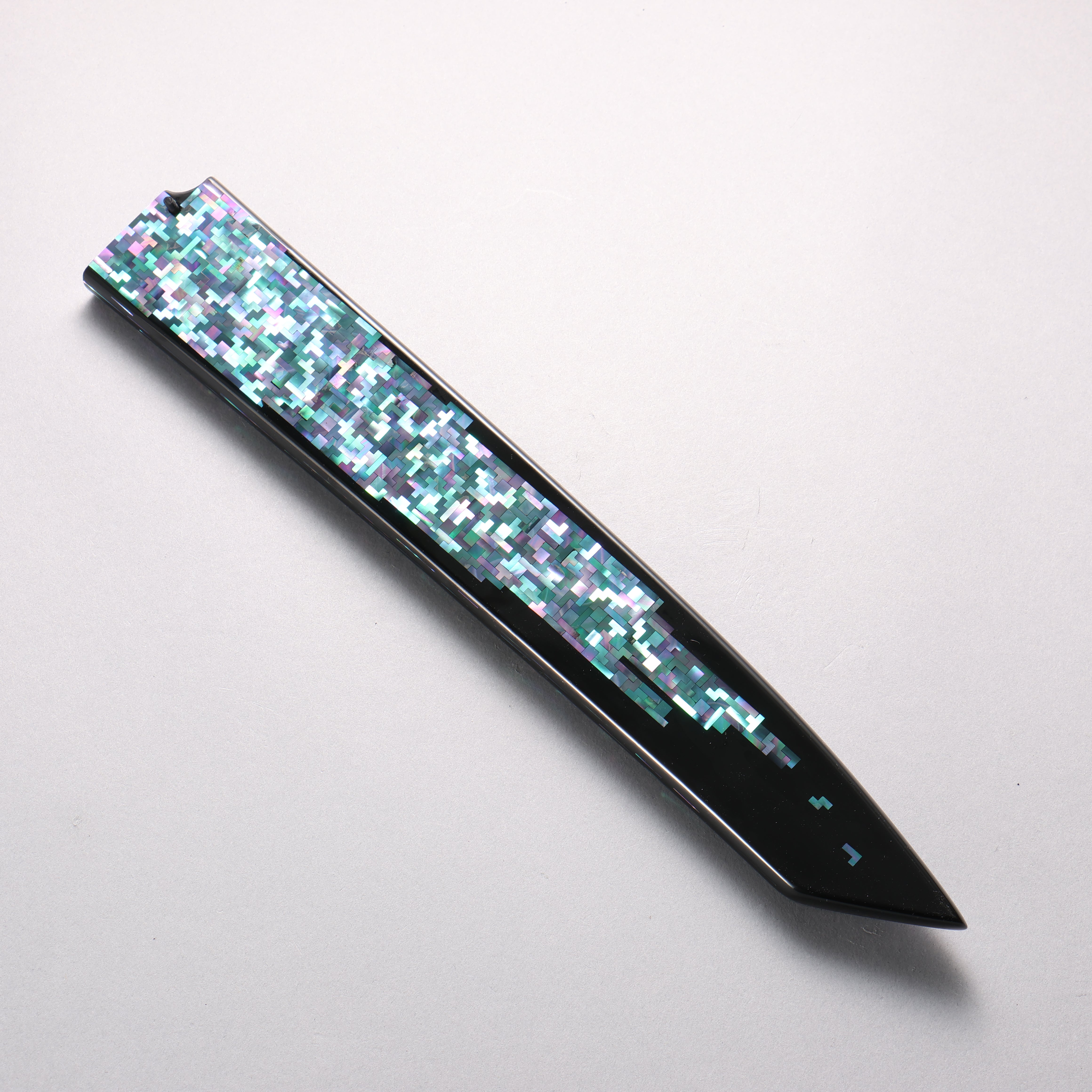 Sakai Takayuki Honyaki Hien VG10 Mirrored Finish Kengata Yanagiba 300mm Black Lacquered (with Mother of Pearl inlay) Handle with Sheath Tetris Pattern MOP inlay (���E�����������������) - Japanny - Best Japanese Knife