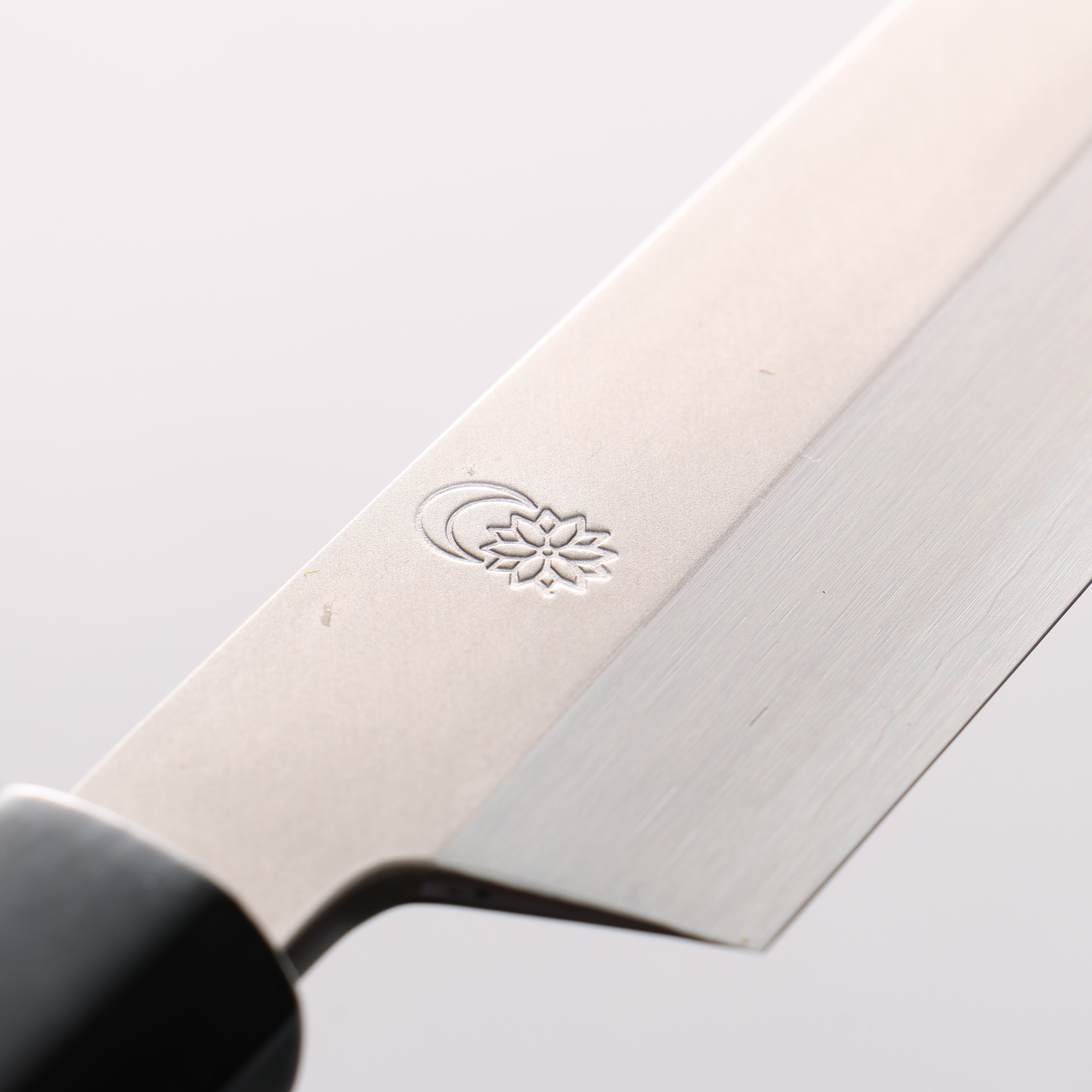 Kikuzuki Silver Steel No.3 Bokashi Yanagiba 240mm Magnolia Handle - Japanny - Best Japanese Knife