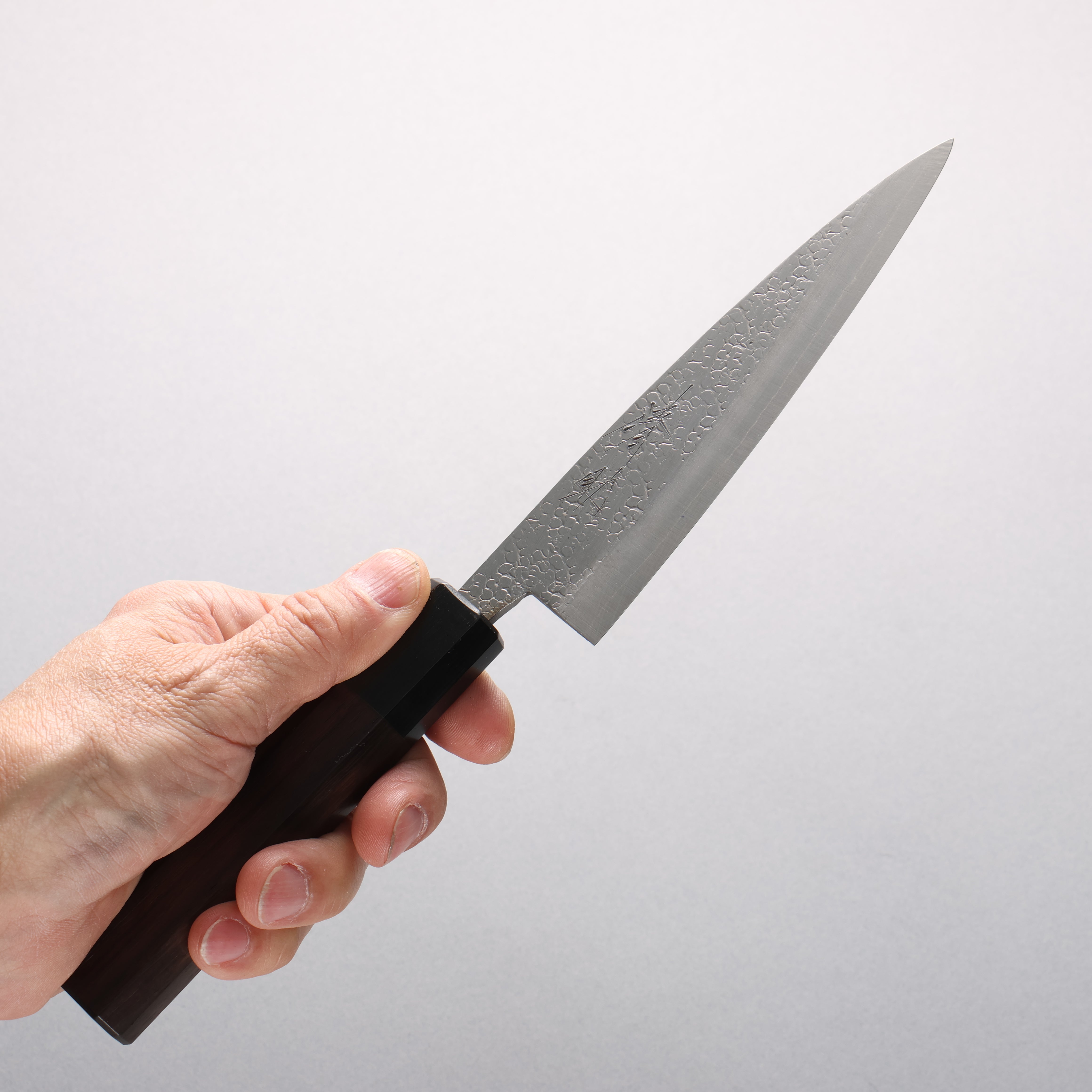 Seisuke Silver Steel No.3 Hammered(Maru) Petty-Utility 135mm Rosewood (Ferrule: Black Pakka Wood) Handle - Japanny - Best Japanese Knife