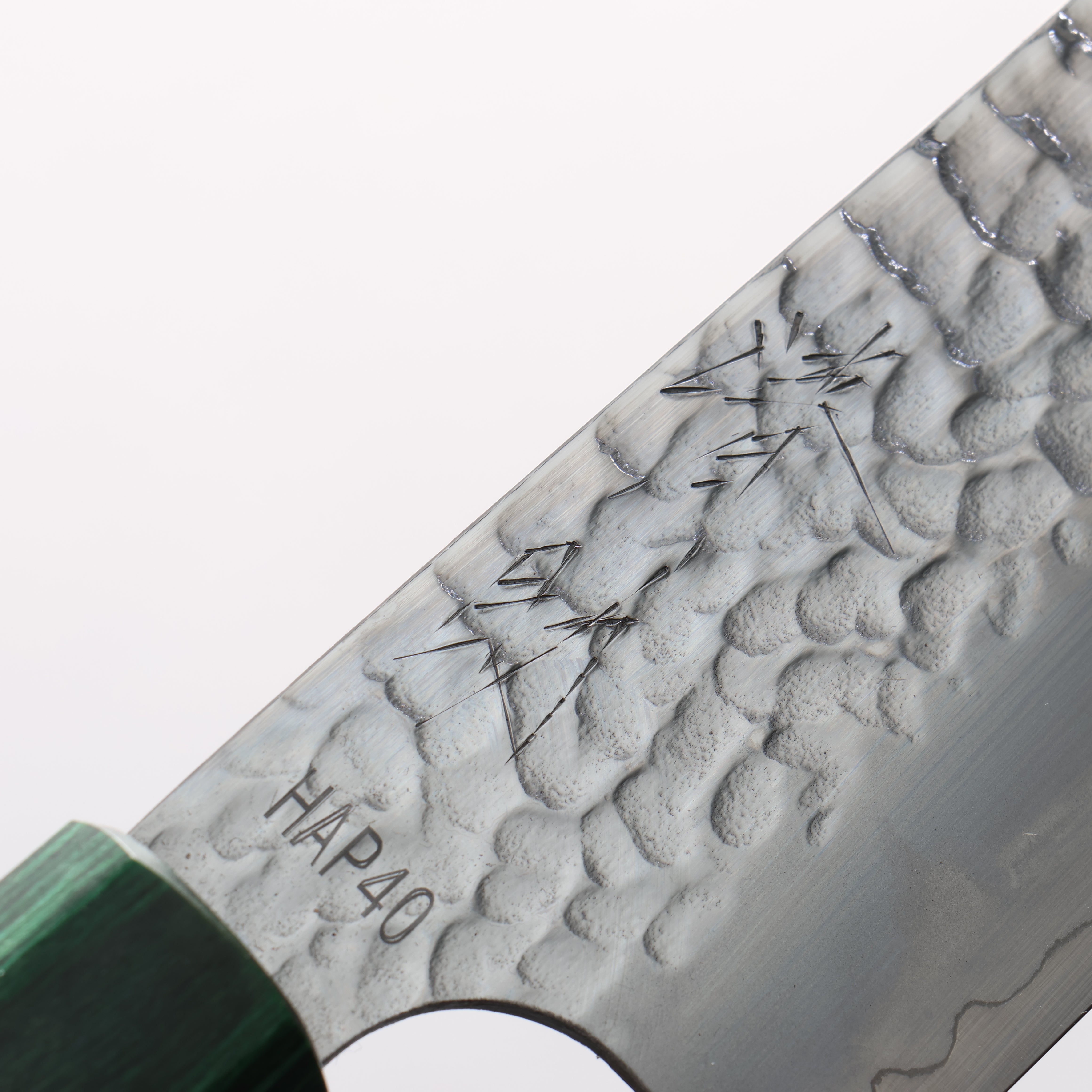 Seisuke HAP40 Hammered Santoku 170mm Walnut (With Double Green Pakka wood) Handle - Japanny - Best Japanese Knife