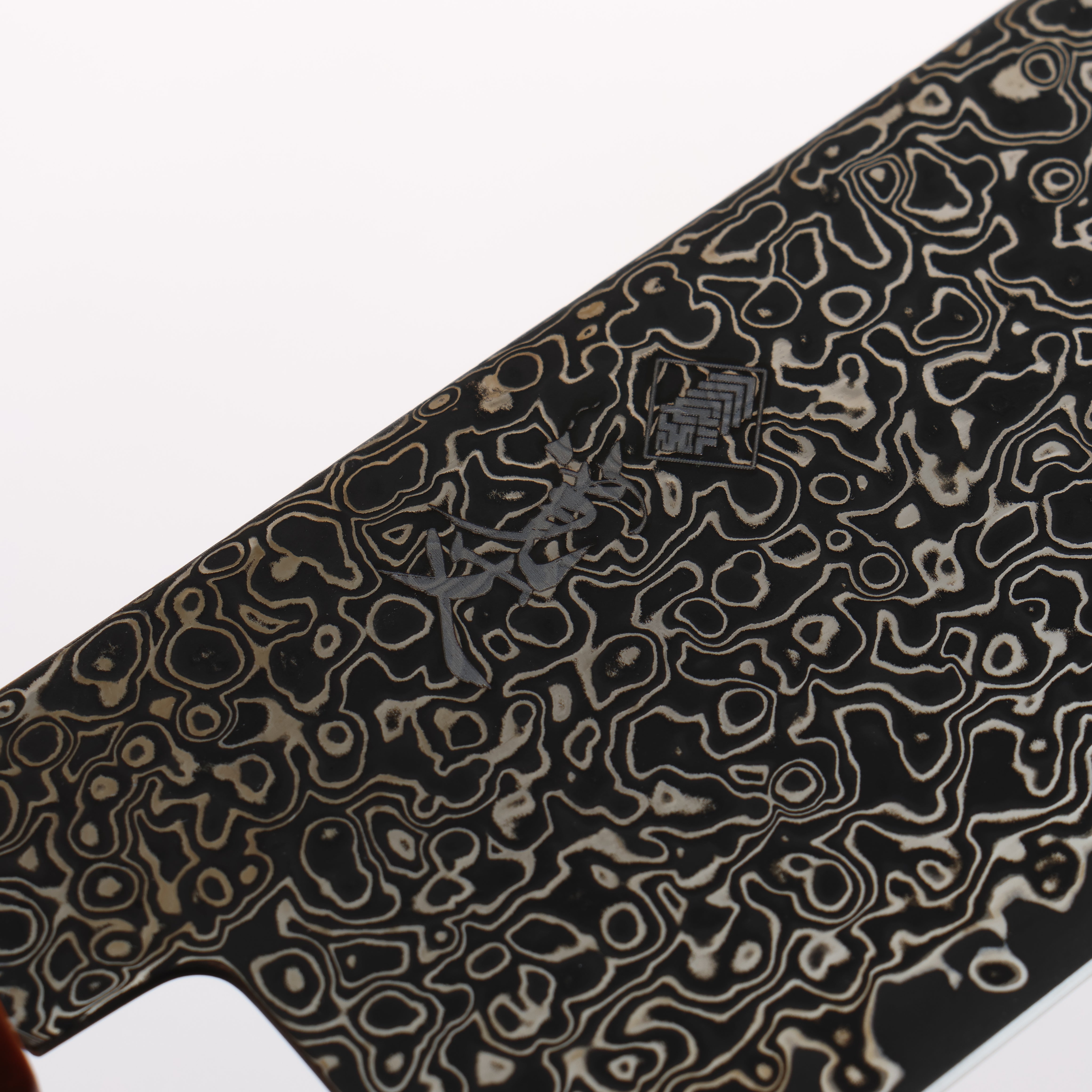 Kanjyo SG2 Black Damascus Santoku 180mm Brown Stabilized Wood (Silver Rings) Handle