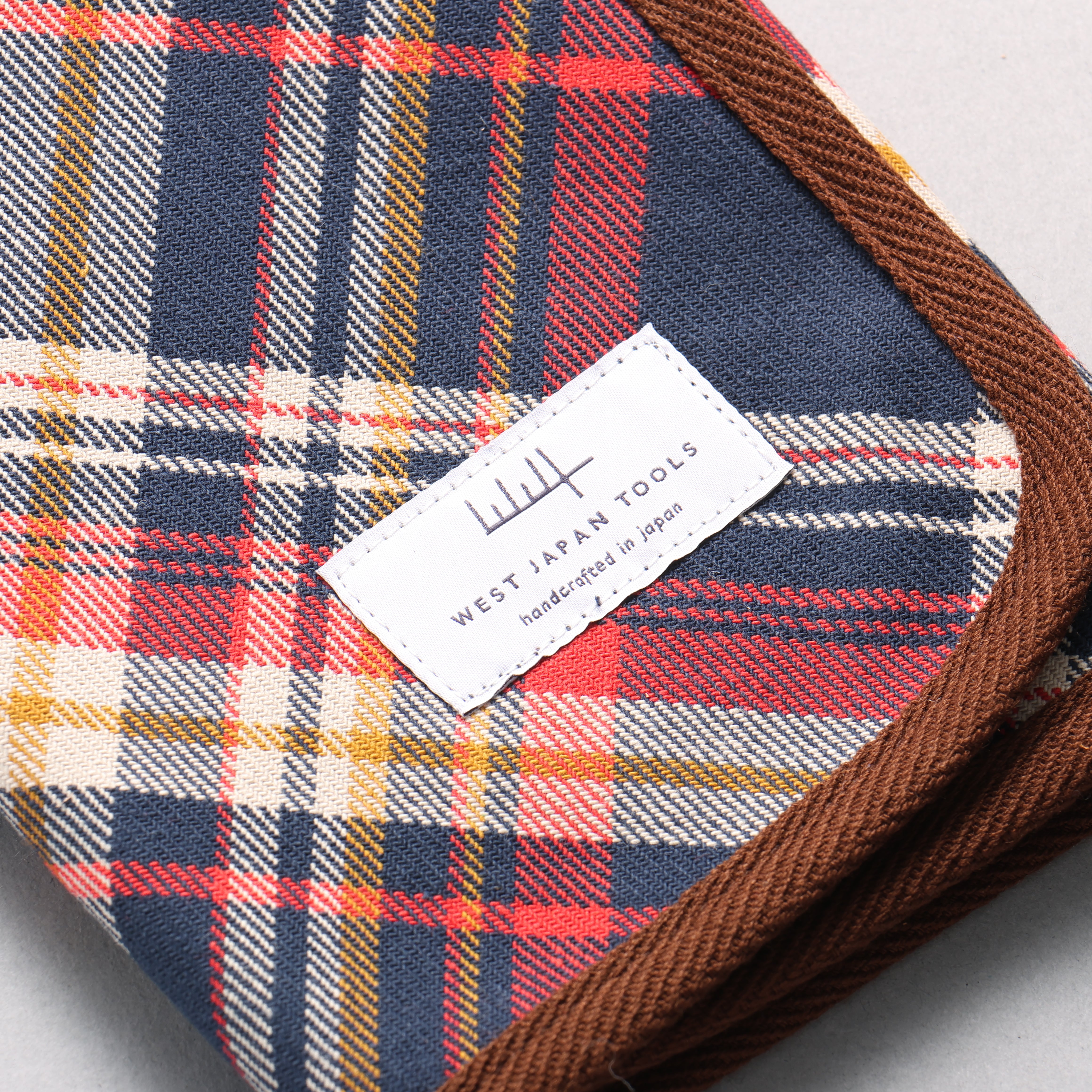 Trousse à couteaux West Japan Tools avec 3 poches en tissu écossais 390 mm x 510 mm