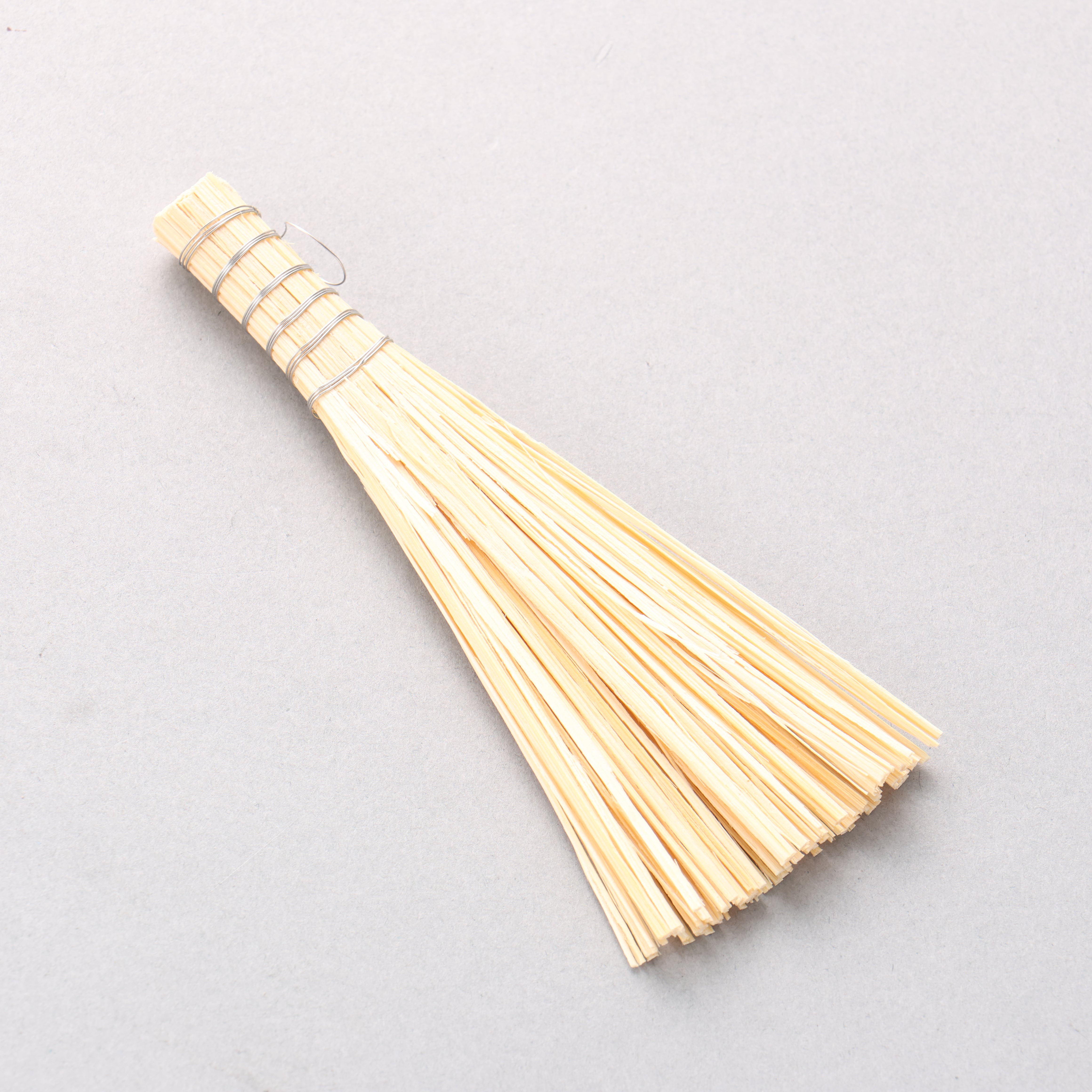 Mini Bamboo Brush - Japanny - Best Japanese Knife