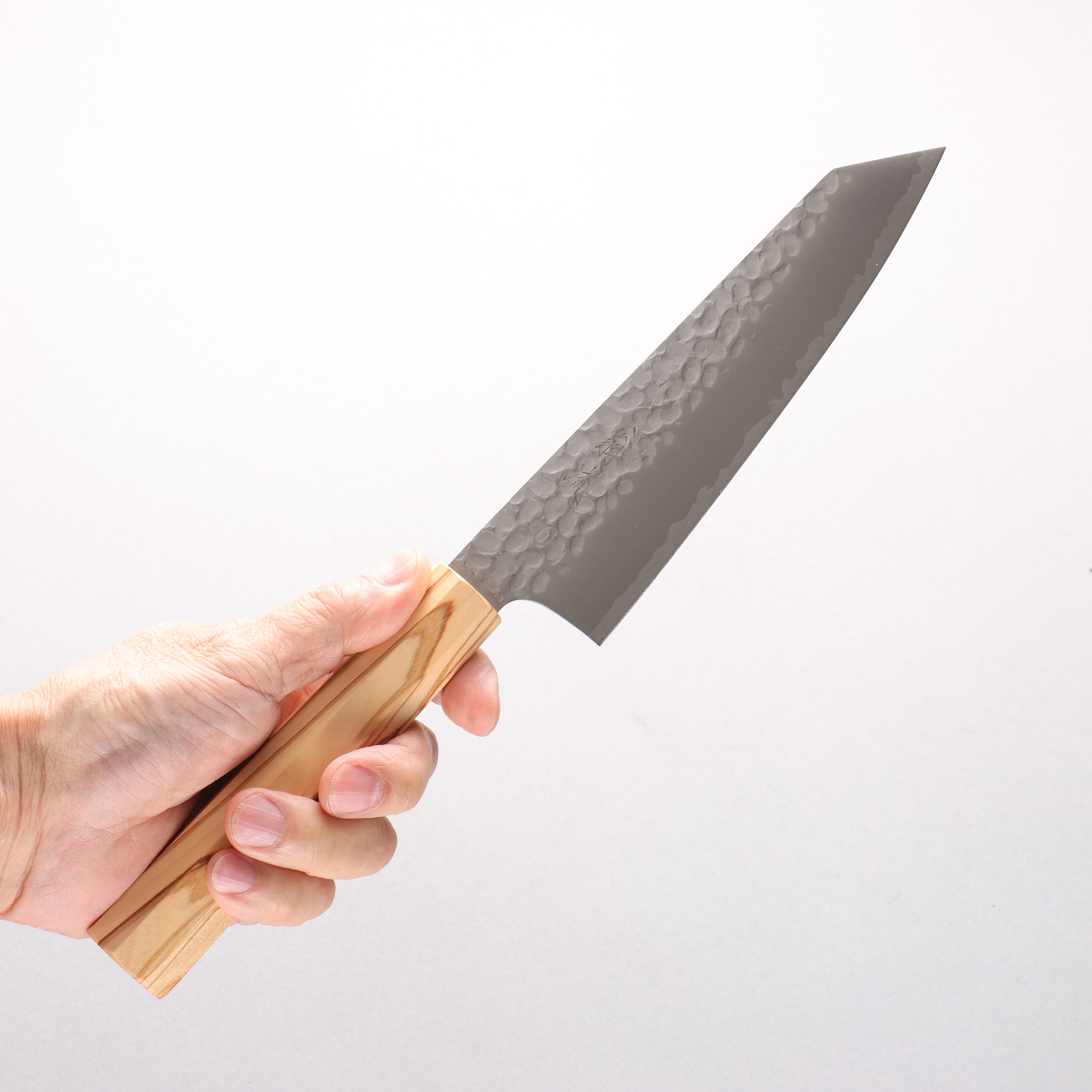 Oul VG10 Hammered Kiritsuke Santoku 165mm Olive tree Handle - Japanny - Best Japanese Knife