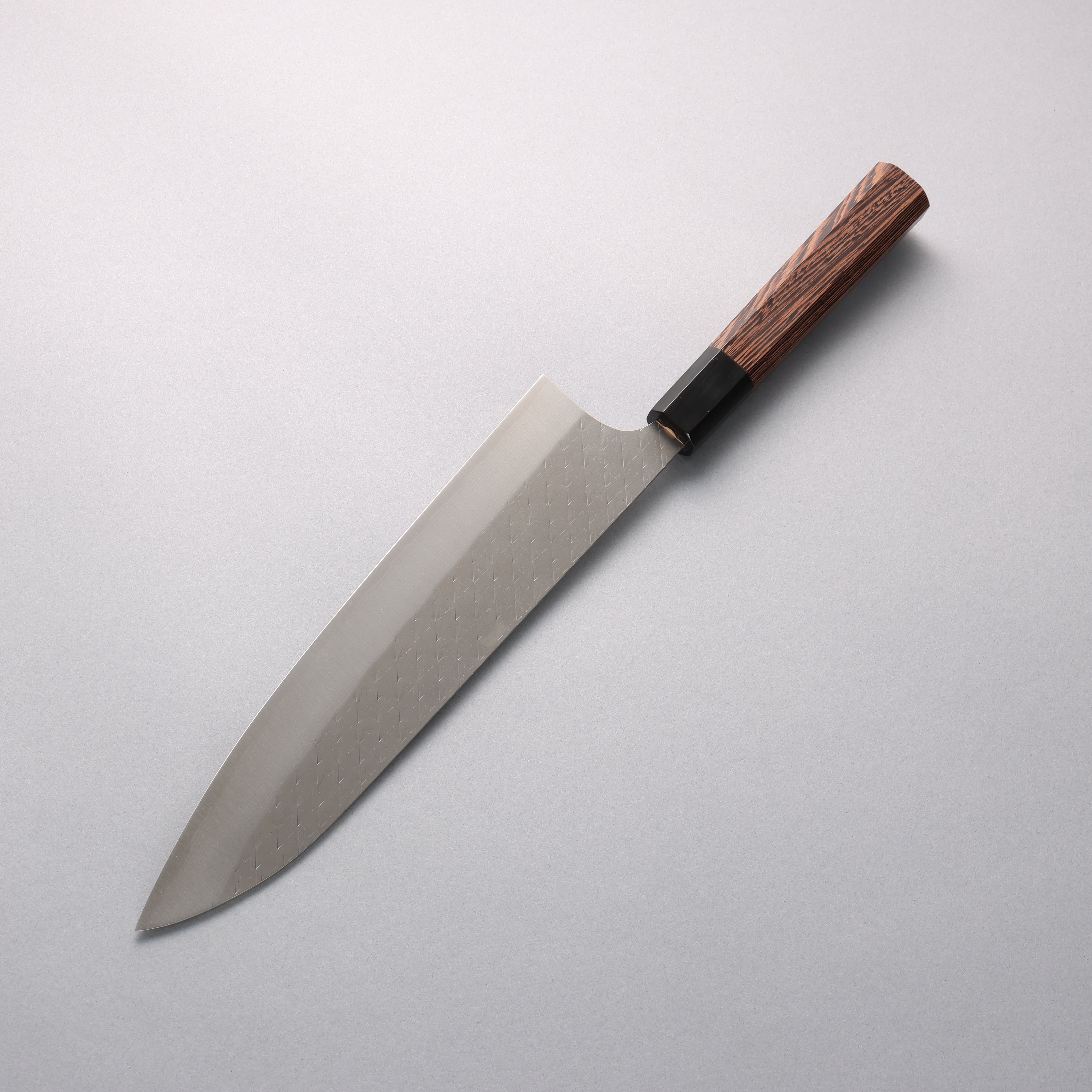 Shungo Ogata SPG STRIX Hammered Damascus Gyuto 240mm Wenge (ferrule: Black Buffalo Horn) Handle