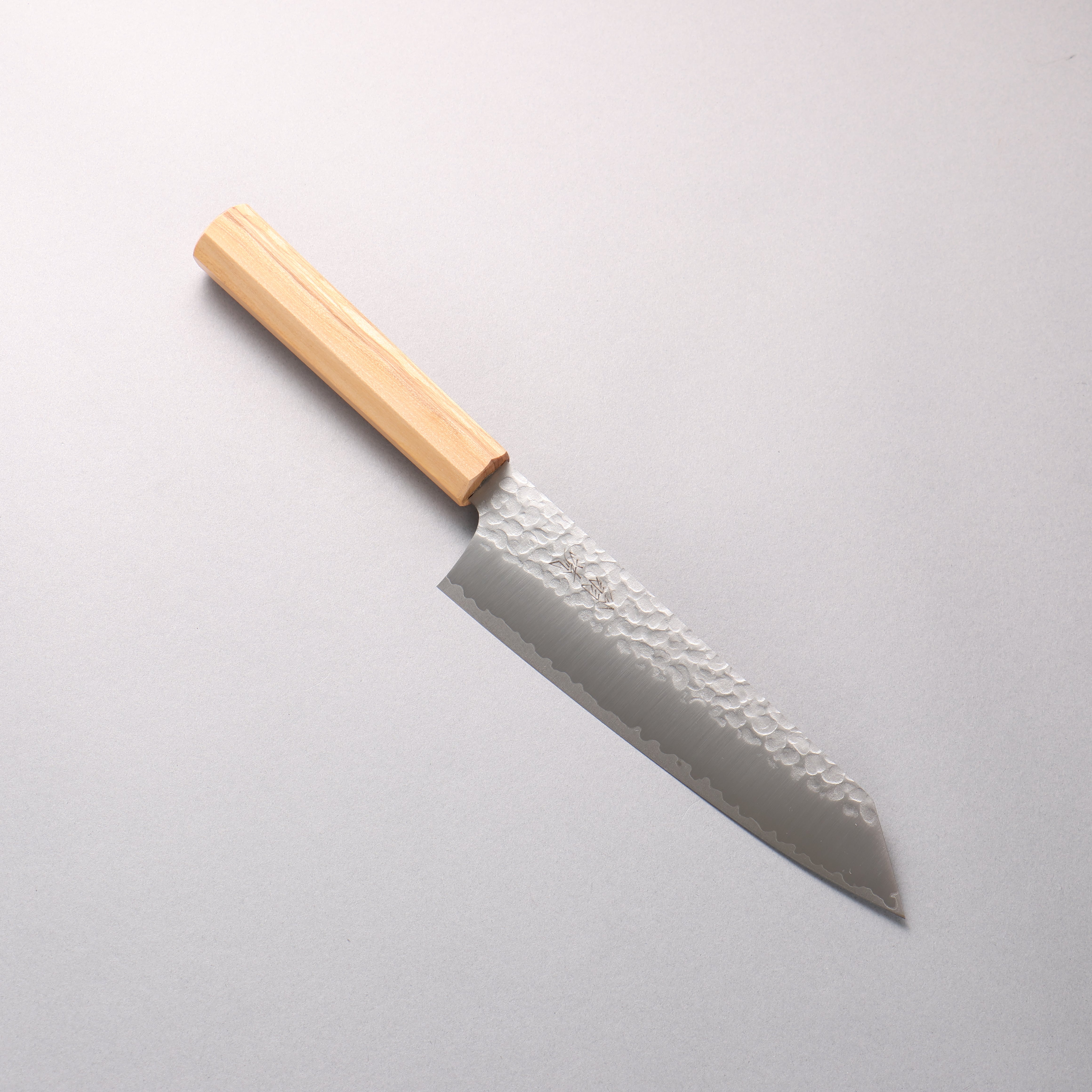 Oul VG10 Hammered Kiritsuke Gyuto 180mm Olive tree Handle - Japanny - Best Japanese Knife