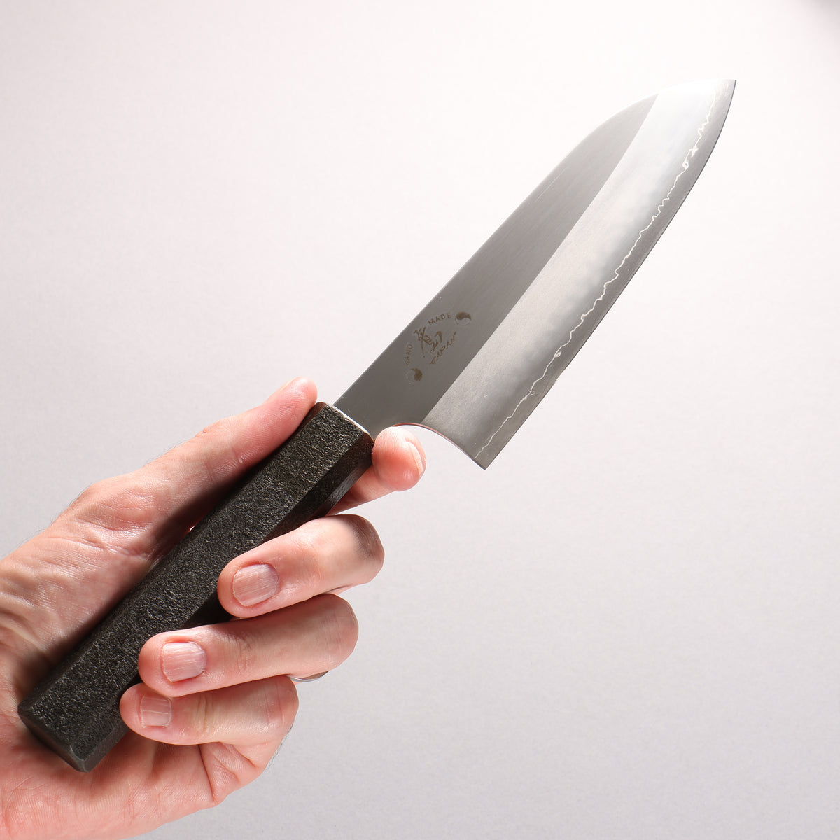 Hiroshi Suzuki ZDP189 Kasumitogi Santoku 165mm Black Lacquered Handle