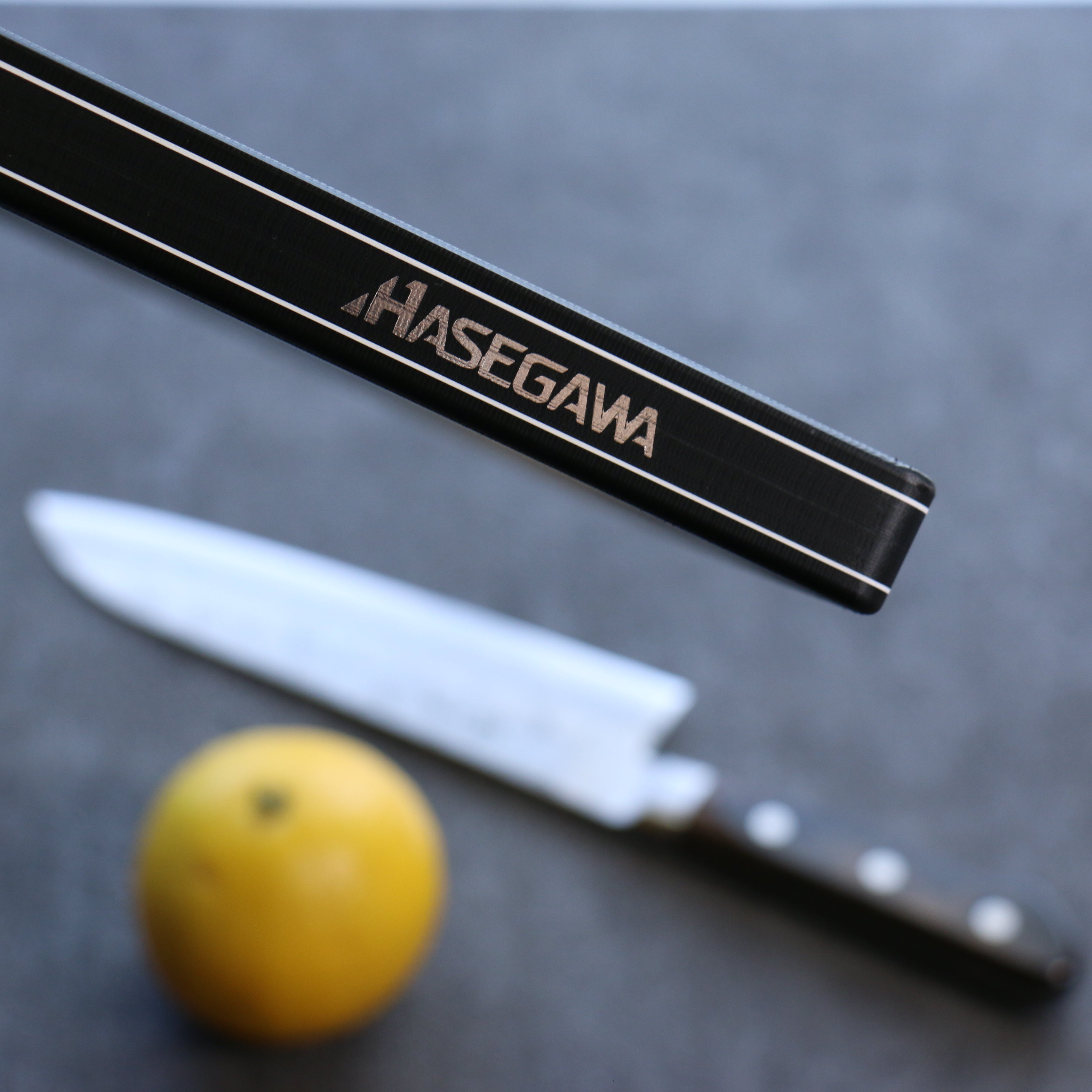 Hasegawa Cutting Board Pro-PE Lite Black 340 x 230mm - Japanny - Best Japanese Knife