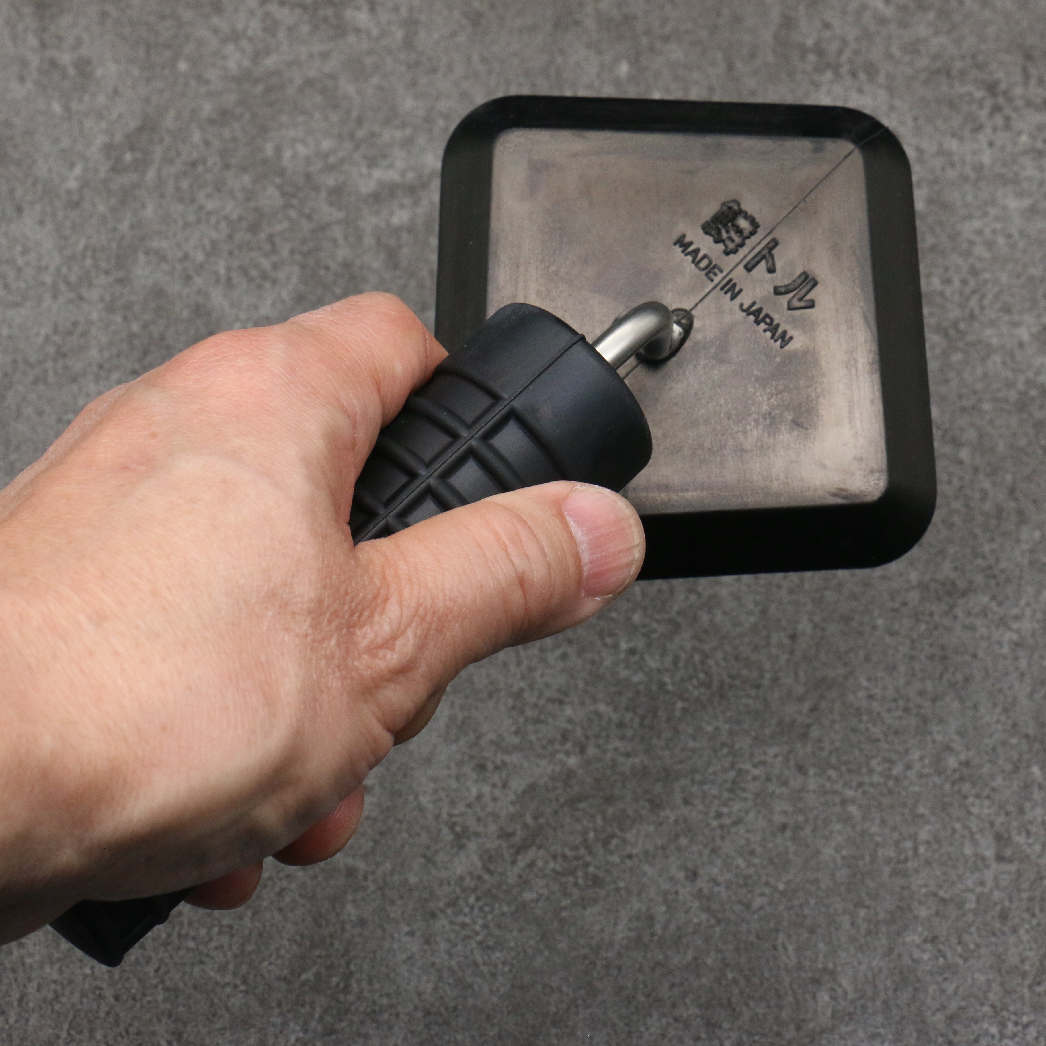 Uroko Toru Fish Scaler Rubber 210mm x 110mm x 100mm - Japanny - Best Japanese Knife