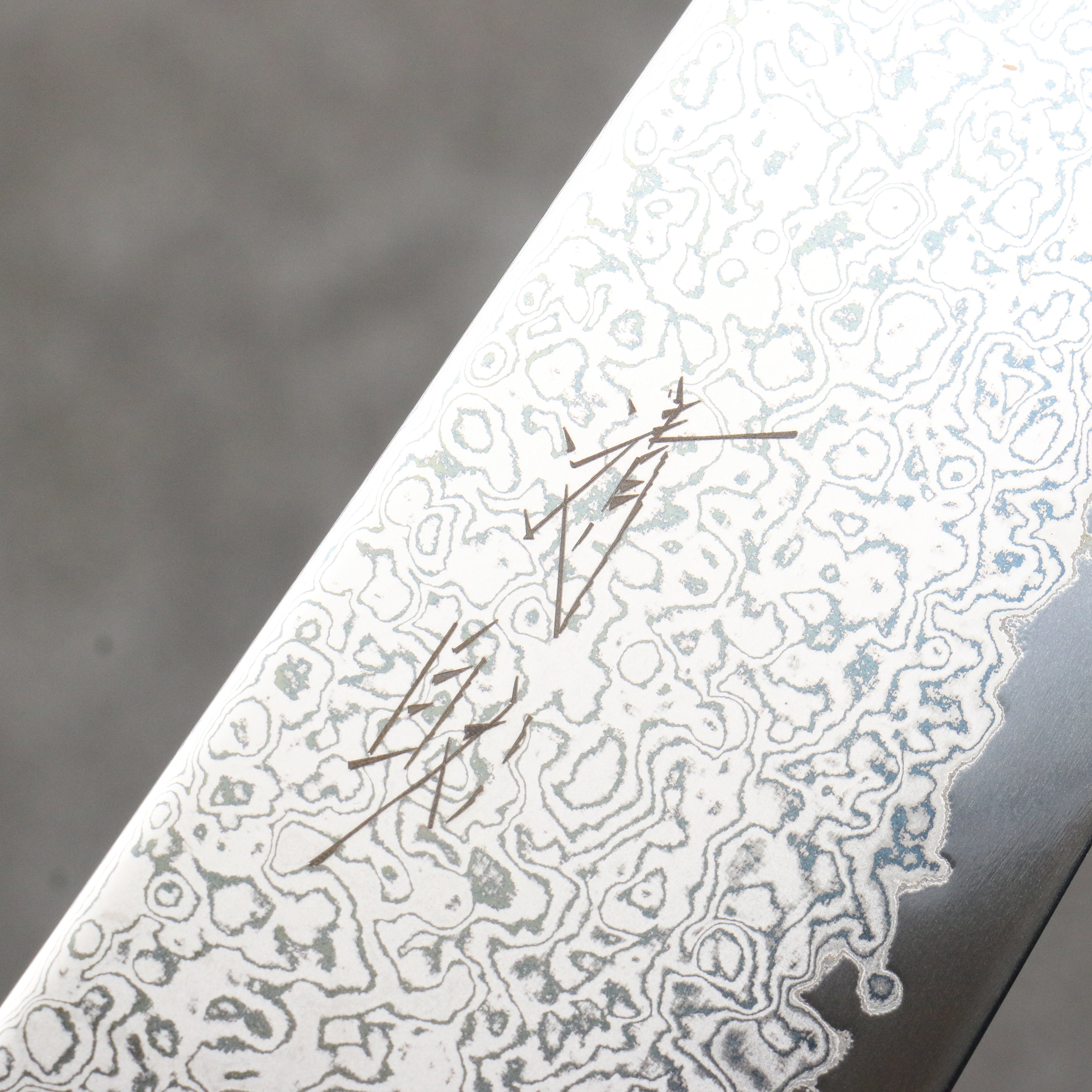 Seisuke VG10 Damascus Kiritsuke Gyuto 210mm White Micarta Handle - Japanny - Best Japanese Knife