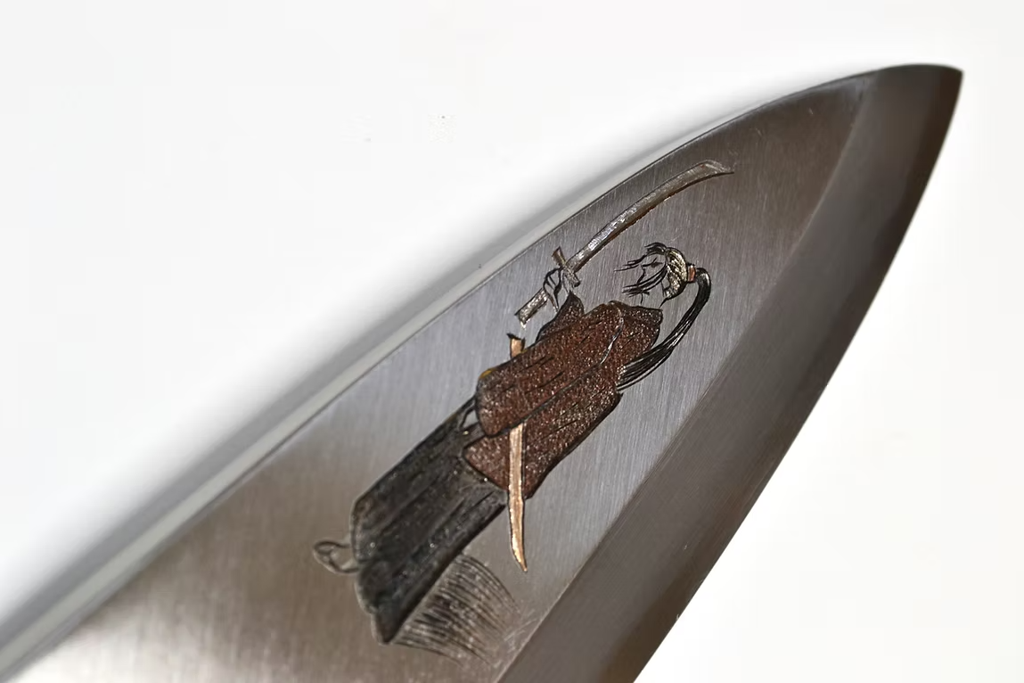 Sakai Takayuki Metal Decorated Engraving by Kubota Musashi and Kojiro White Steel Kasumitogi Deba 240mm Magnolia (Ferrule: Water Buffalo Horn) Handle - Japanny - Best Japanese Knife