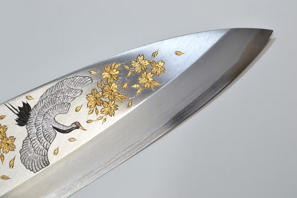 Sakai Takayuki Metal Decorated Engraving by Kubota Maizuru White Steel Kasumitogi Deba 240mm Magnolia (Ferrule: Water Buffalo Horn) Handle - Japanny - Best Japanese Knife