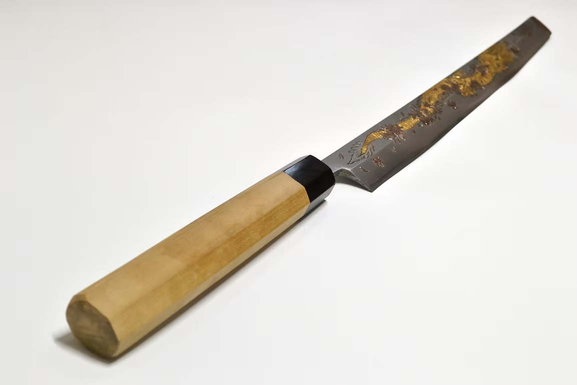 Sakai Takayuki Metal Decorated Engraving by Kubota Shogyō Mujō White Steel No.2 Kasumitogi Tuna 450mm Magnolia (Ferrule: Water Buffalo Horn) Handle - Japanny - Best Japanese Knife