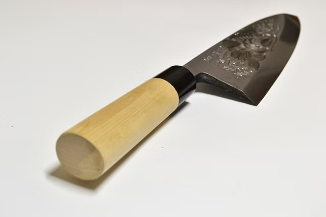 Sakai Takayuki Metal Decorated Engraving by Kubota Black Bass White Steel Kasumitogi Deba 240mm Magnolia (Ferrule: Water Buffalo Horn) Handle - Japanny - Best Japanese Knife