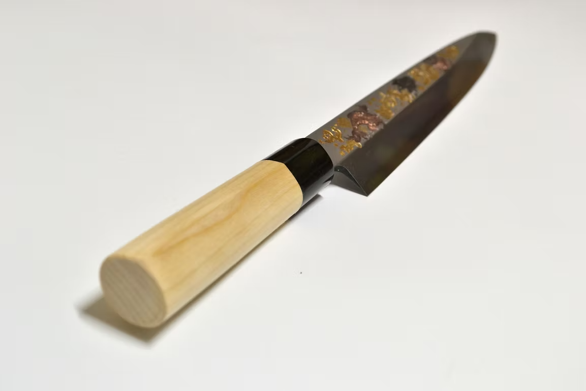 Sakai Takayuki Metal Decorated Engraving by Kubota Dance of Koi White Steel Kasumitogi Yanagiba 270mm Magnolia (Ferrule: Water Buffalo Horn) Handle - Japanny - Best Japanese Knife