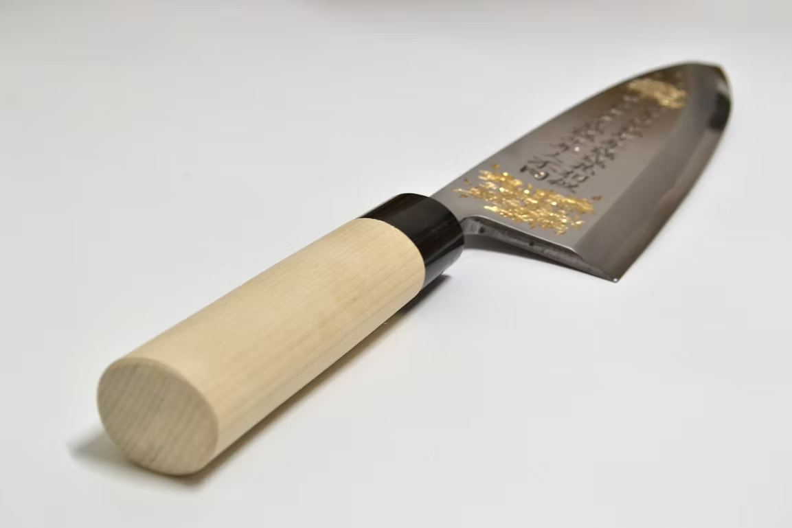 Sakai Takayuki Metal Decorated Engraving by Kubota Nennen saisai White Steel Kasumitogi Deba 300mm Magnolia (Ferrule: Water Buffalo Horn) Handle - Japanny - Best Japanese Knife