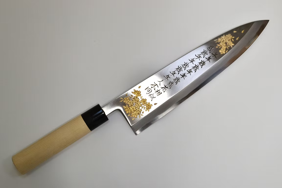 Sakai Takayuki Metal Decorated Engraving by Kubota Nennen saisai White Steel Kasumitogi Deba 300mm Magnolia (Ferrule: Water Buffalo Horn) Handle - Japanny - Best Japanese Knife
