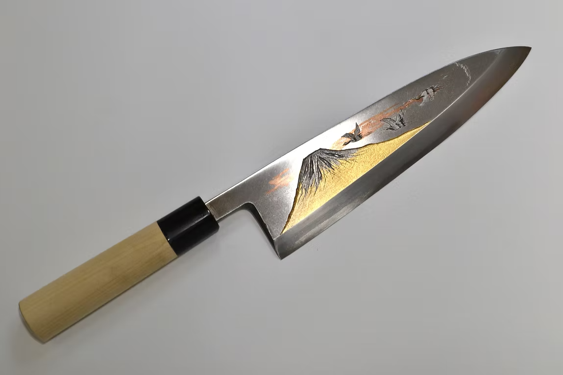 Sakai Takayuki Metal Decorated Engraving by Kubota Mt. Fuji and Cranes White Steel Kasumitogi Deba 240mm Magnolia (Ferrule: Water Buffalo Horn) Handle - Japanny - Best Japanese Knife
