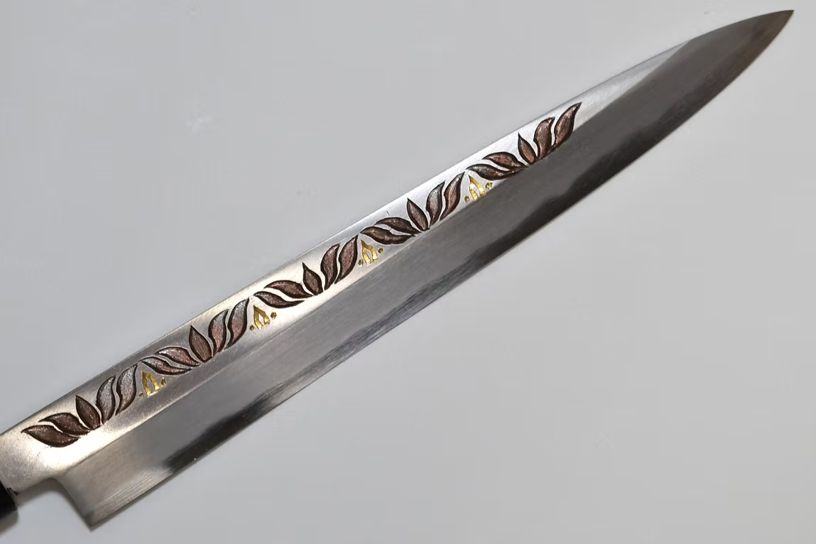Sakai Takayuki Metal Decorated Engraving by Kubota Lotus White Steel Kasumitogi Yanagiba 270mm Magnolia (Ferrule: Water Buffalo Horn) Handle - Japanny - Best Japanese Knife