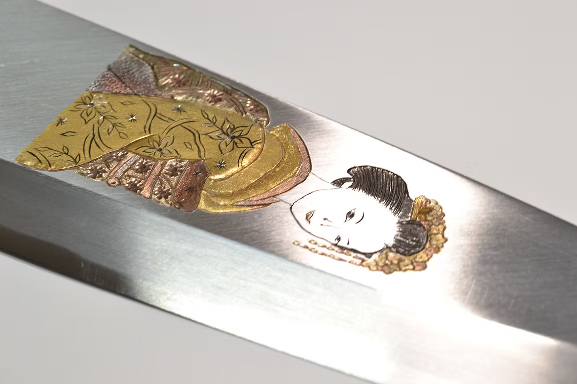 Sakai Takayuki Metal Decorated Engraving by Kubota Geisha White Steel Kasumitogi Deba 240mm Magnolia (Ferrule: Water Buffalo Horn) Handle - Japanny - Best Japanese Knife
