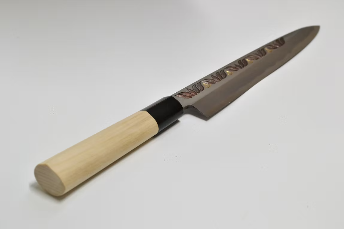 Sakai Takayuki Metal Decorated Engraving by Kubota Lotus White Steel Kasumitogi Yanagiba 270mm Magnolia (Ferrule: Water Buffalo Horn) Handle - Japanny - Best Japanese Knife