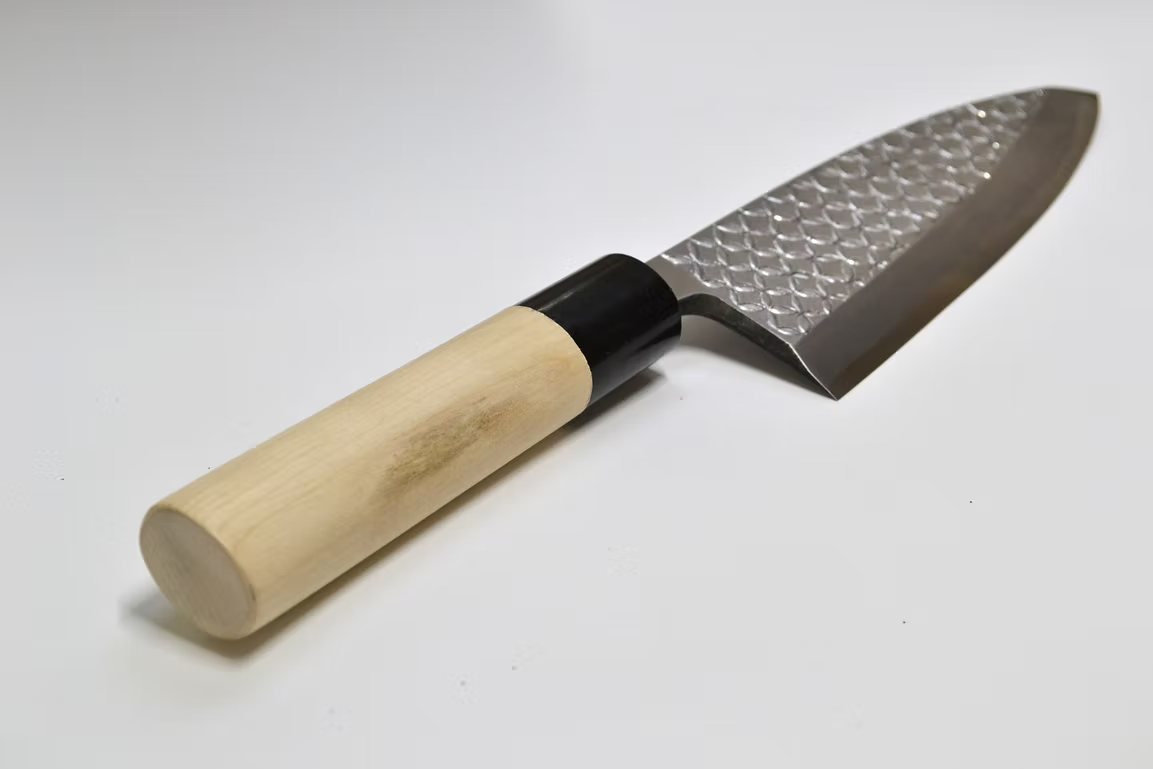 Sakai Takayuki Engraving by Kubota Shippou White Steel Kasumitogi Deba 165mm Magnolia (Ferrule: Water Buffalo Horn) Handle - Japanny - Best Japanese Knife