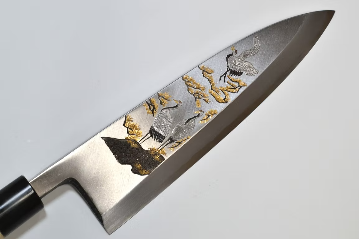 Sakai Takayuki Metal Decorated Engraving by Kubota Syōkaku White Steel Kasumitogi Deba 240mm Magnolia (Ferrule: Water Buffalo Horn) Handle - Japanny - Best Japanese Knife