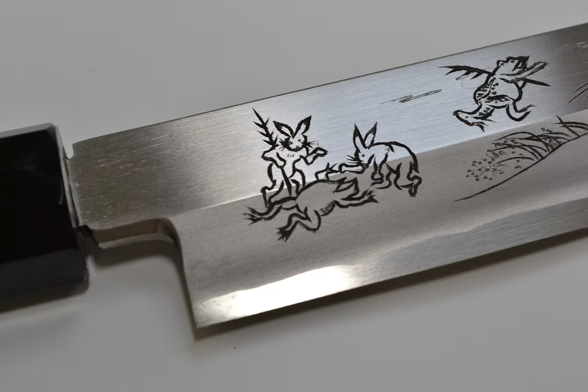 Sakai Takayuki Metal Decorated Engraving by Kubota Chōjū giga Silver Steel No.3 Sakimaru Yanagiba 330mm Wenge (ferrule: Black Buffalo Horn) Handle - Japanny - Best Japanese Knife