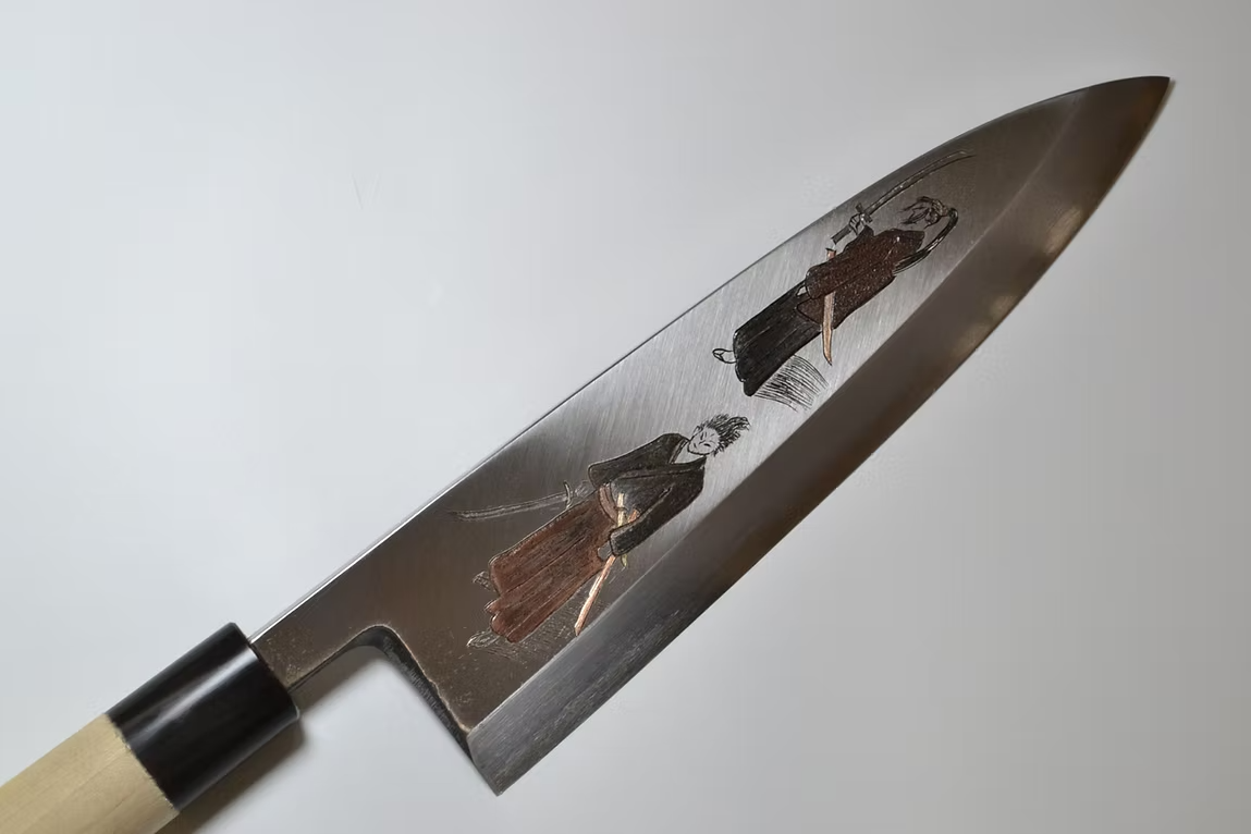 Sakai Takayuki Metal Decorated Engraving by Kubota Musashi and Kojiro White Steel Kasumitogi Deba 240mm Magnolia (Ferrule: Water Buffalo Horn) Handle - Japanny - Best Japanese Knife
