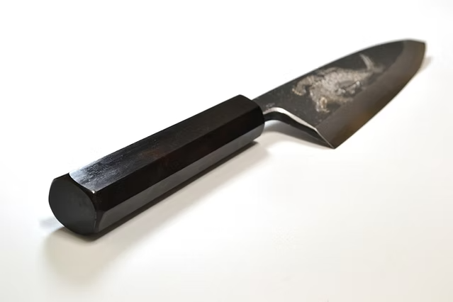 Sakai Takayuki Metal Decorated Engraving by Kubota Crocodile White Steel No.2 Black Finished Deba 165mm Ebony Wood (ferrule: Black Water Buffalo Horn And Silver Ring) Handle - Japanny - Best Japanese Knife