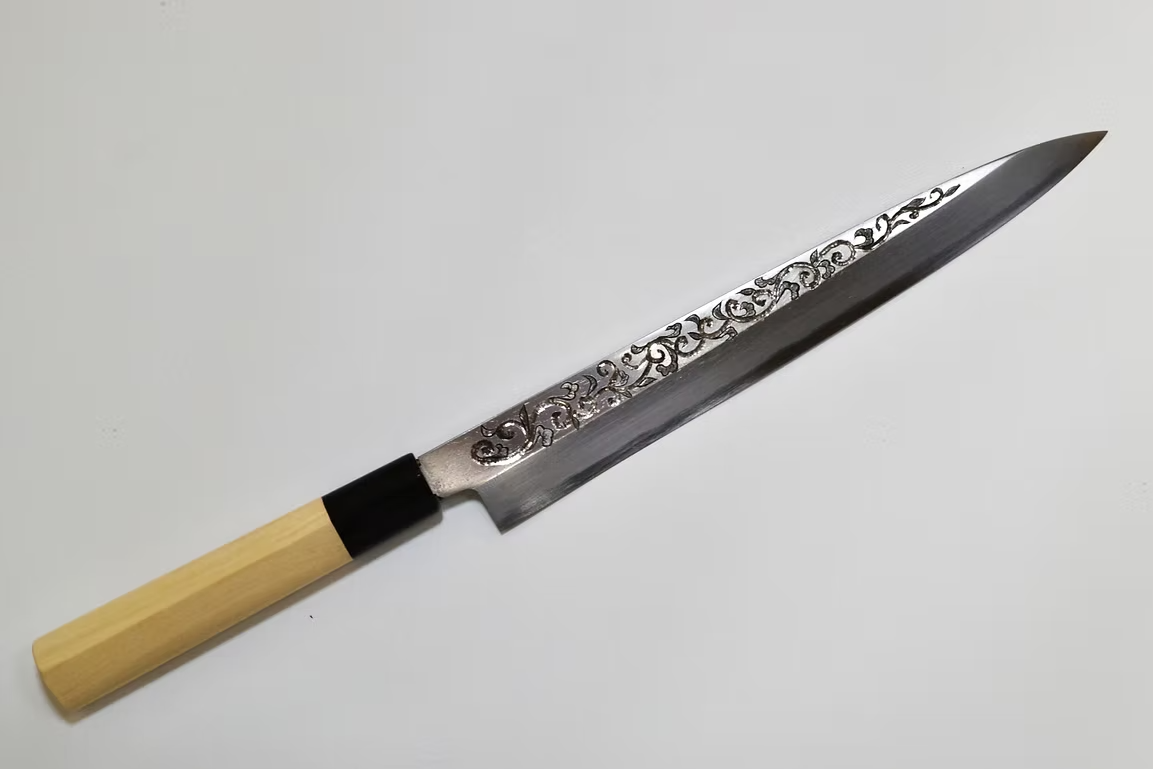Sakai Takayuki Metal Decorated Engraving by Kubota Karakusa White Steel Kasumitogi Yanagiba 270mm Magnolia (Ferrule: Water Buffalo Horn) Handle - Japanny - Best Japanese Knife