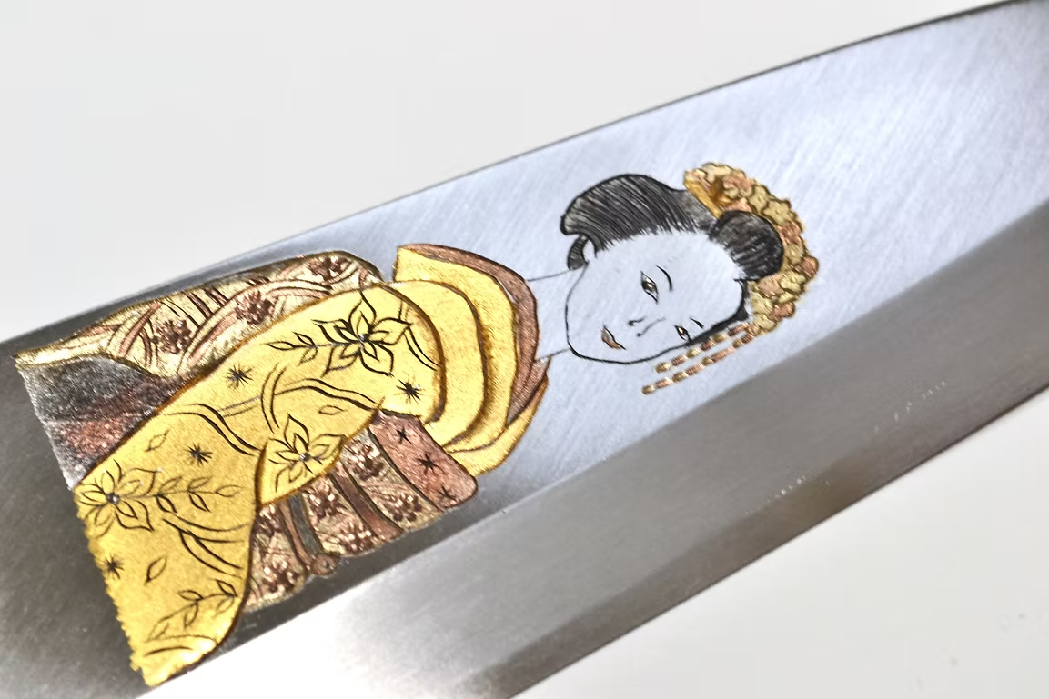 Sakai Takayuki Metal Decorated Engraving by Kubota Geisha White Steel Kasumitogi Deba 240mm Magnolia (Ferrule: Water Buffalo Horn) Handle - Japanny - Best Japanese Knife