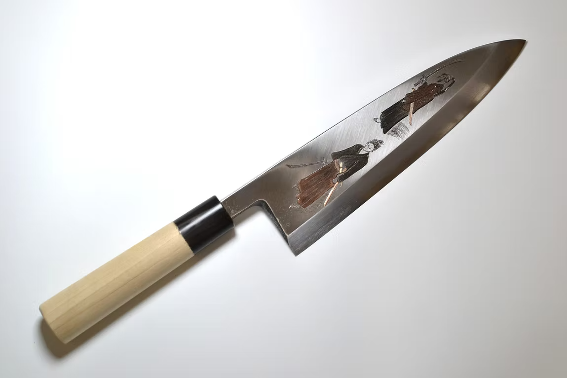 Sakai Takayuki Metal Decorated Engraving by Kubota Musashi and Kojiro White Steel Kasumitogi Deba 240mm Magnolia (Ferrule: Water Buffalo Horn) Handle - Japanny - Best Japanese Knife