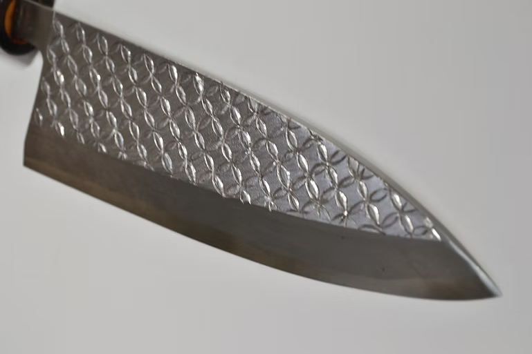 Sakai Takayuki Engraving by Kubota Shippou White Steel Kasumitogi Deba 165mm Magnolia (Ferrule: Water Buffalo Horn) Handle - Japanny - Best Japanese Knife