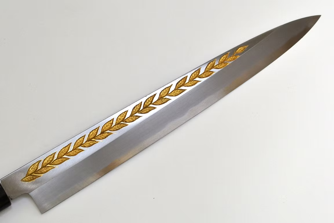 Sakai Takayuki Gold Filled Engraving by Kubota Laurel White Steel Kasumitogi Yanagiba 270mm Magnolia (Ferrule: Water Buffalo Horn) Handle - Japanny - Best Japanese Knife