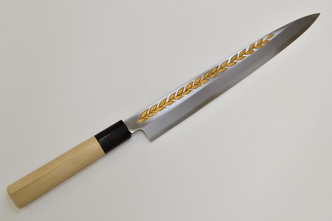 Sakai Takayuki Gold Filled Engraving by Kubota Laurel White Steel Kasumitogi Yanagiba 270mm Magnolia (Ferrule: Water Buffalo Horn) Handle - Japanny - Best Japanese Knife
