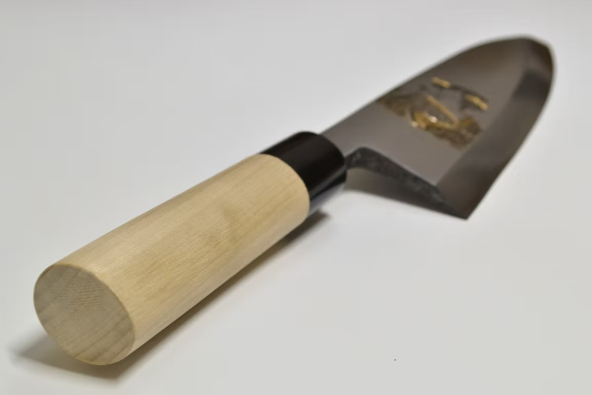 Sakai Takayuki Metal Decorated Engraving by Kubota Ukiyoe - Female White Steel Kasumitogi Deba 210mm Magnolia (Ferrule: Water Buffalo Horn) Handle - Japanny - Best Japanese Knife