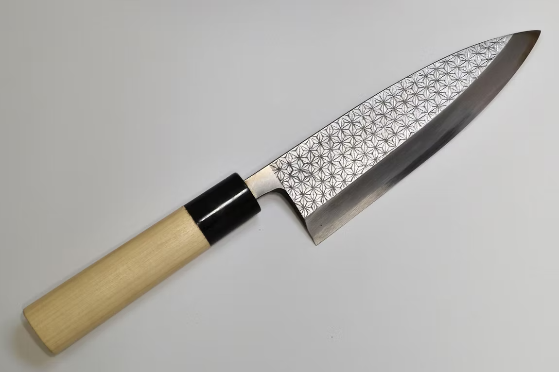 Sakai Takayuki Engraving by Kubota Asanoha White Steel Kasumitogi Deba 165mm Magnolia (Ferrule: Water Buffalo Horn) Handle - Japanny - Best Japanese Knife