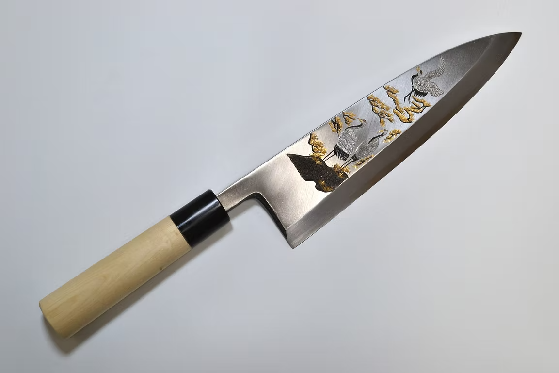 Sakai Takayuki Metal Decorated Engraving by Kubota Syōkaku White Steel Kasumitogi Deba 240mm Magnolia (Ferrule: Water Buffalo Horn) Handle - Japanny - Best Japanese Knife